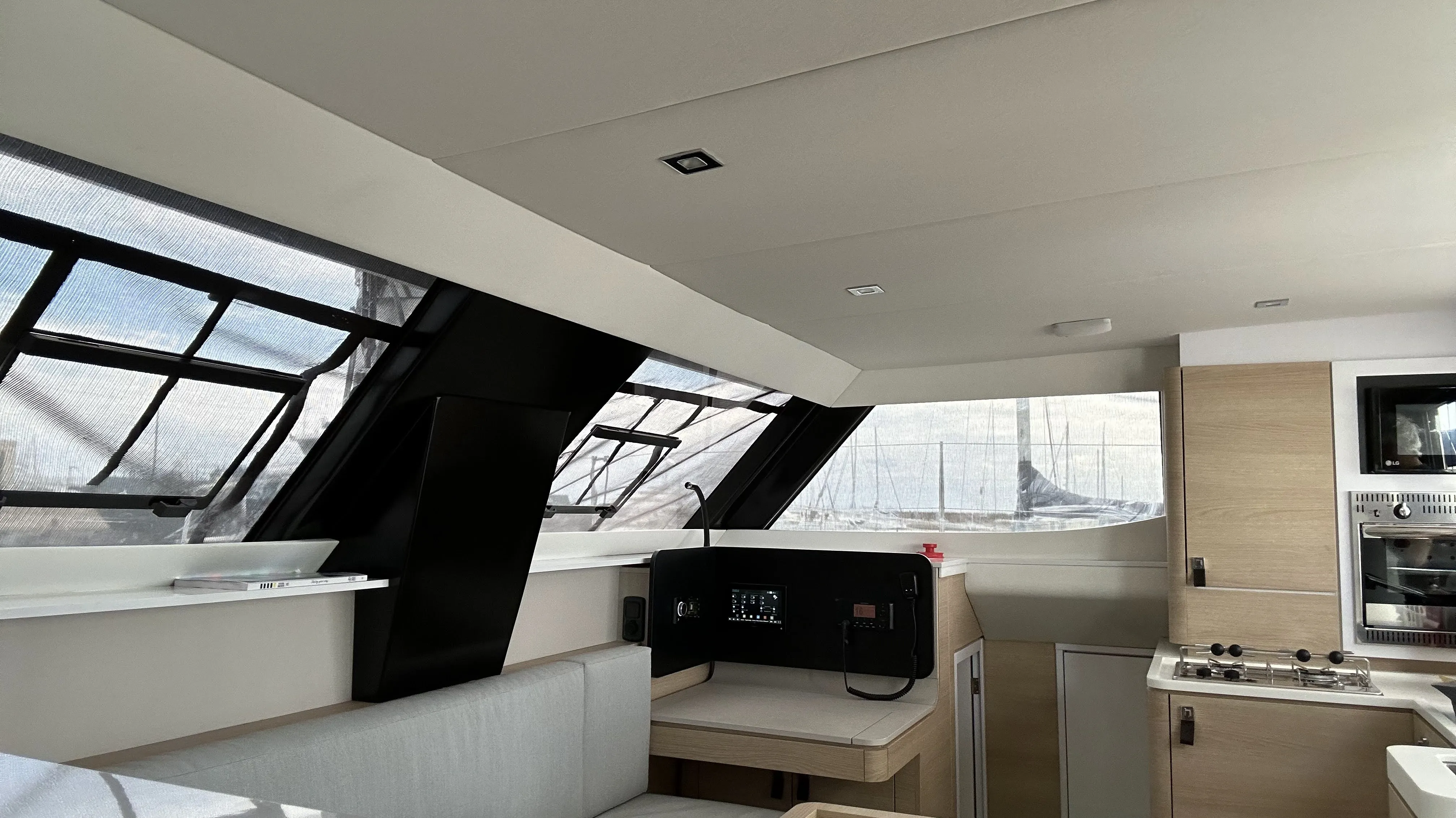 Aventura 37 Manalua — yacht photo 31