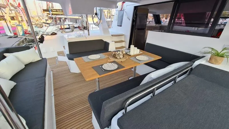 Aventura 37 Manalua — yacht photo 27