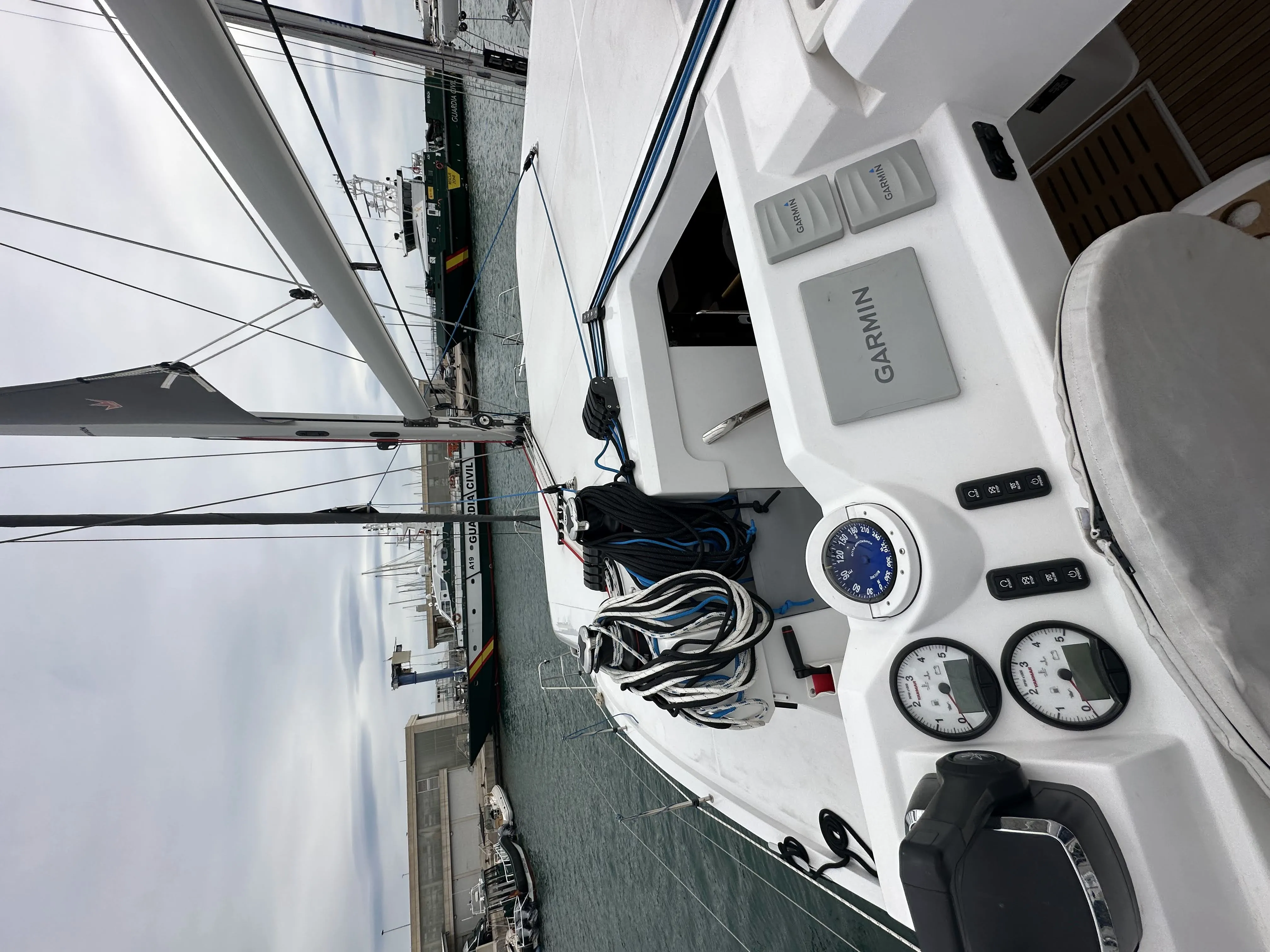 Aventura 37 Manalua — yacht photo 13