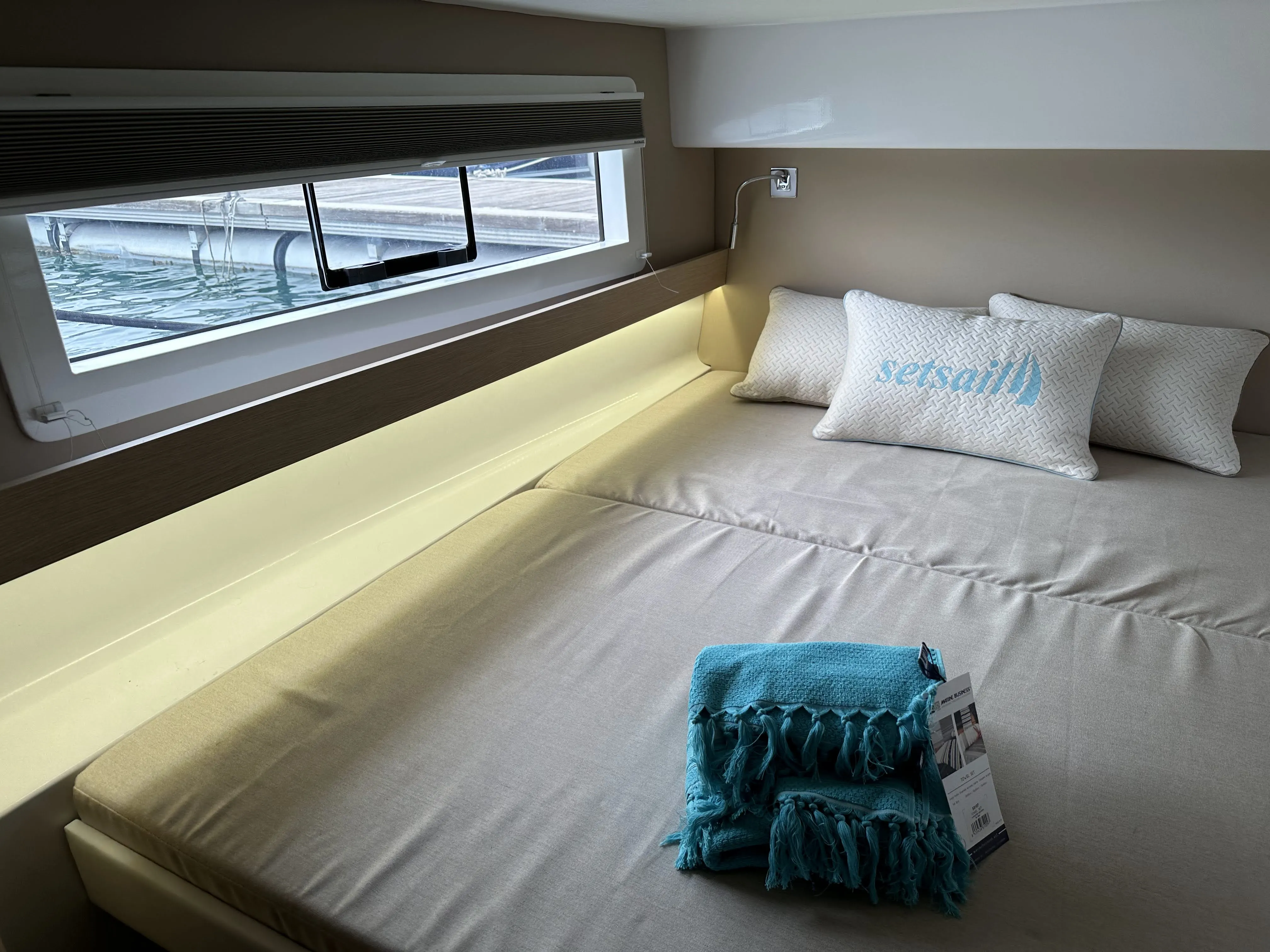 Aventura 37 Manalua — yacht photo 12