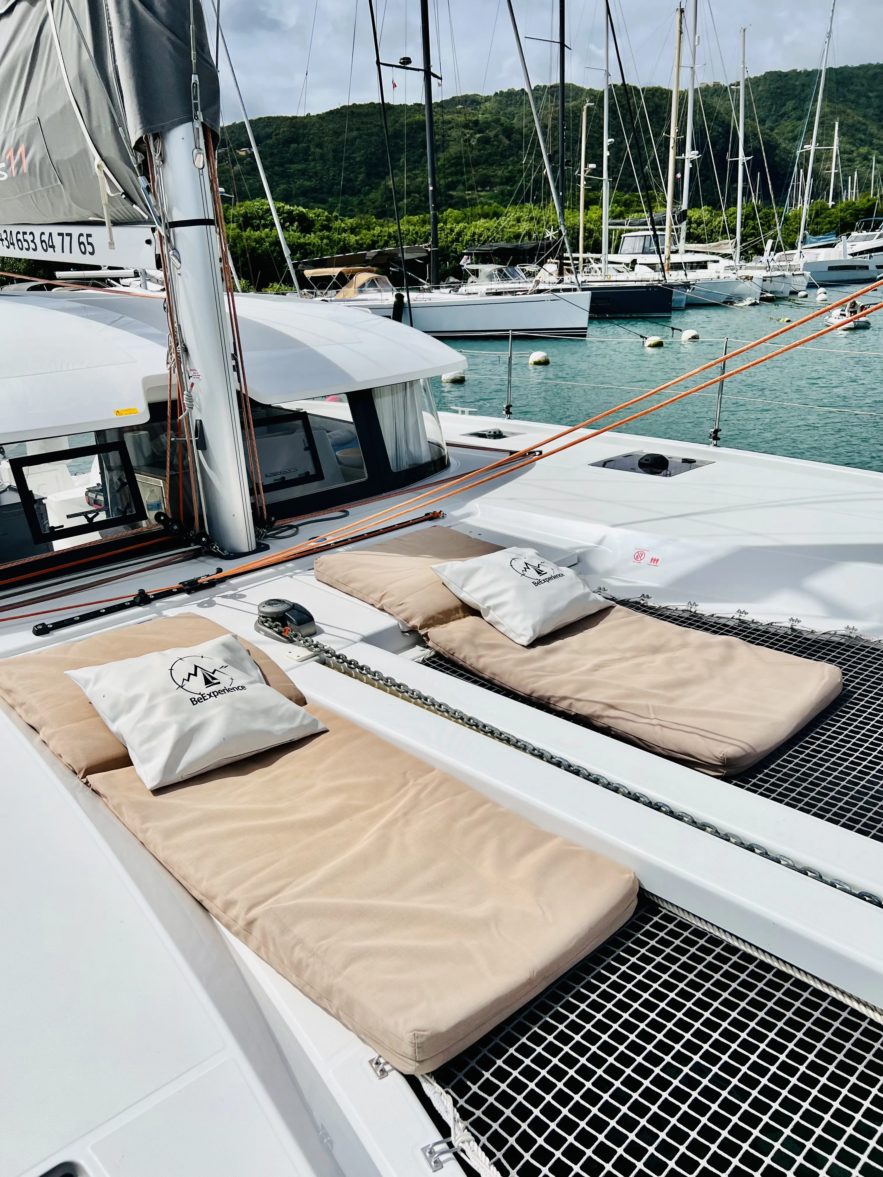 Excess 11 MOANA IBIZA BAREBOAT — fotografia jachty 53