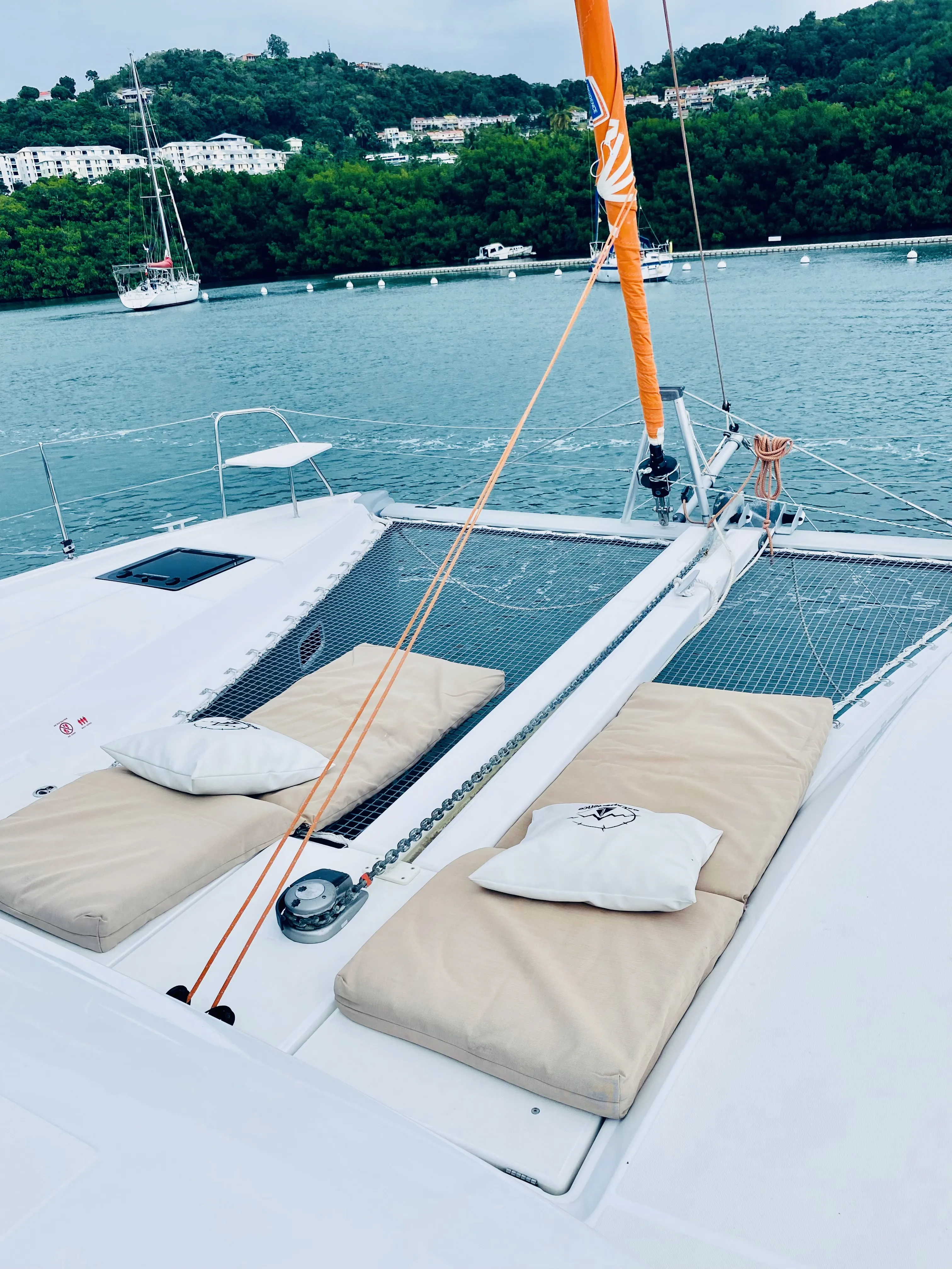 Excess 11 MOANA IBIZA BAREBOAT — fotografia jachty 3