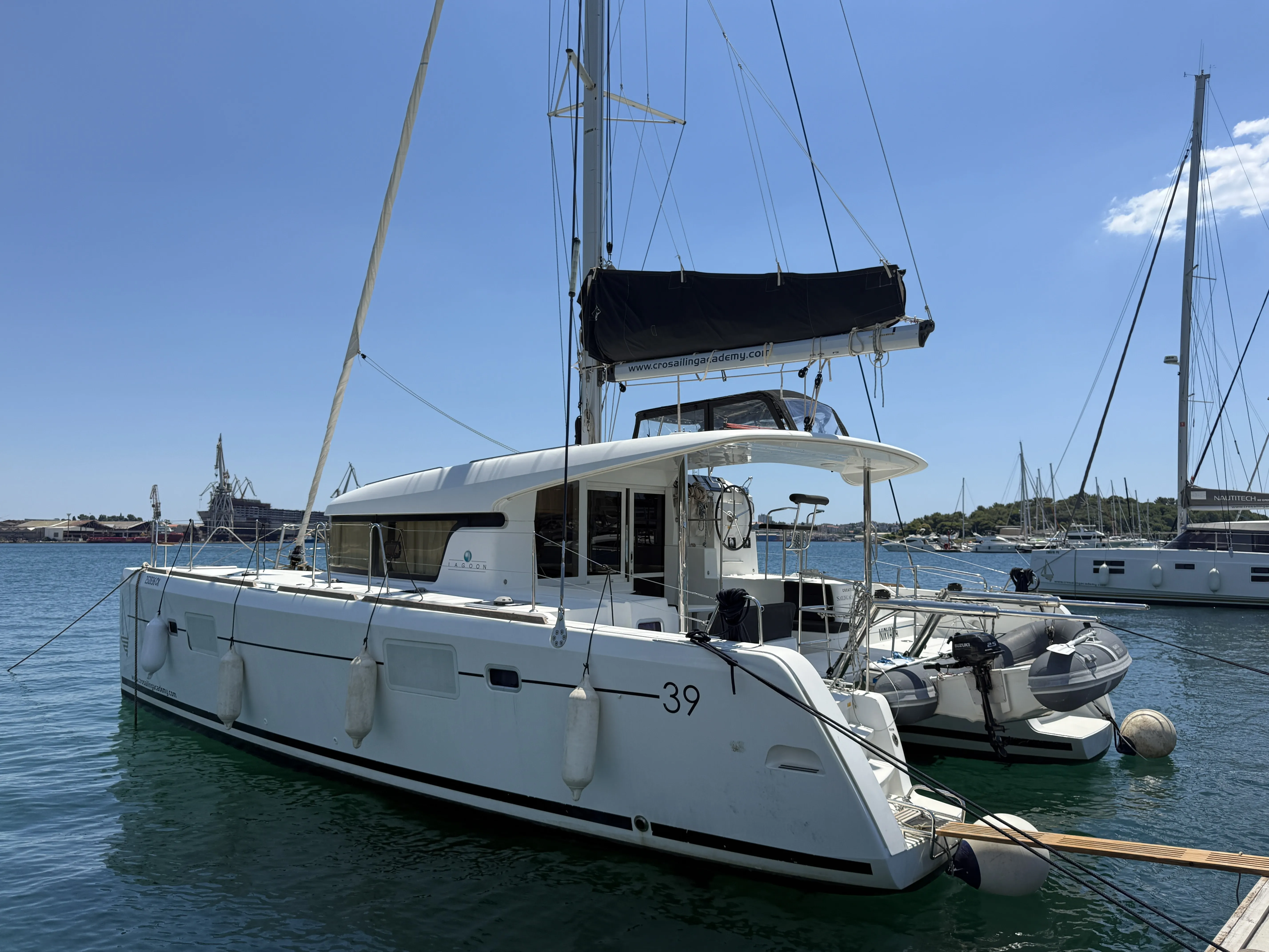 Lagoon 39 NIRVANA — foto dello yacht n. 2