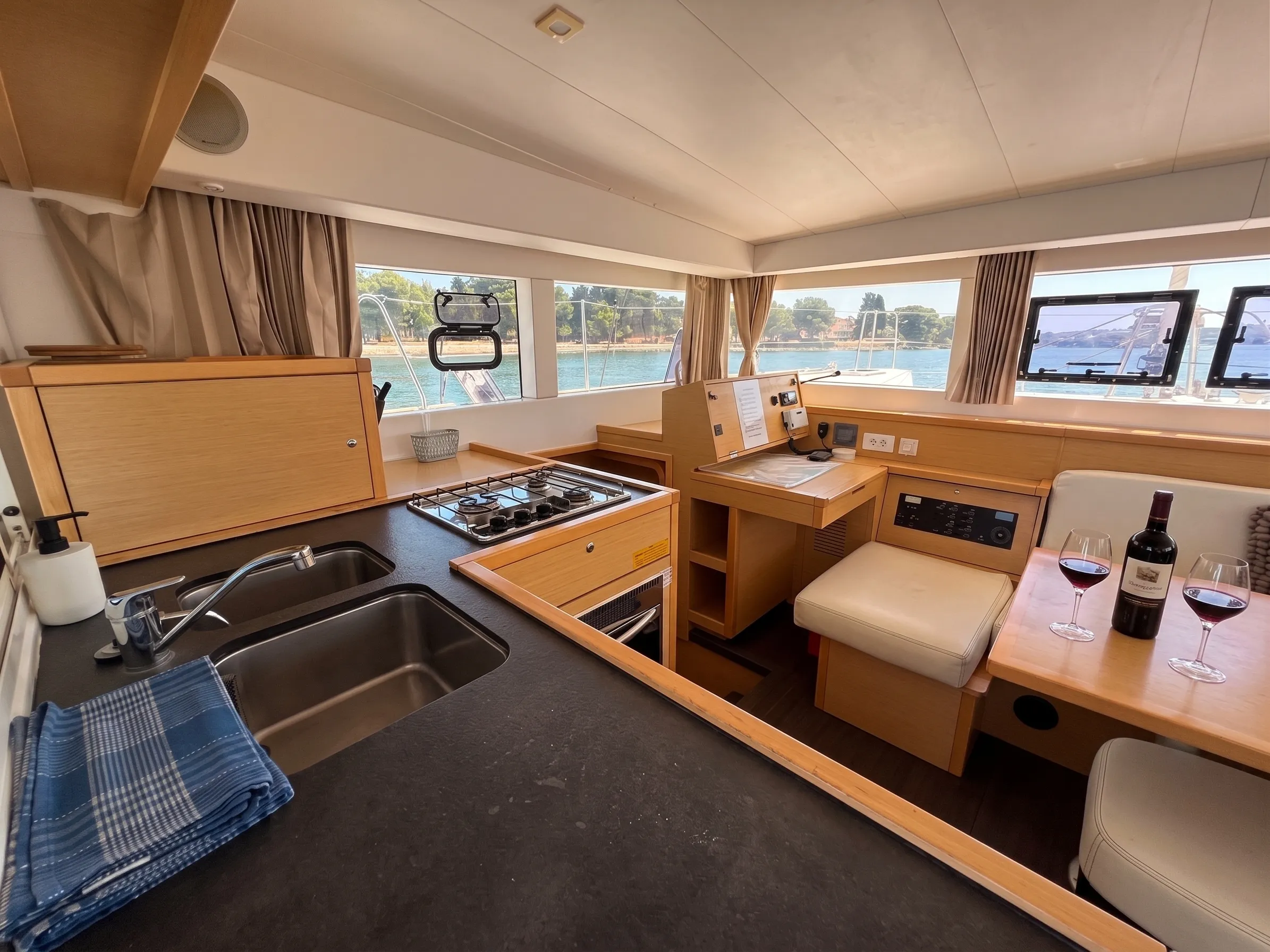 Lagoon 39 NIRVANA — foto dello yacht n. 23