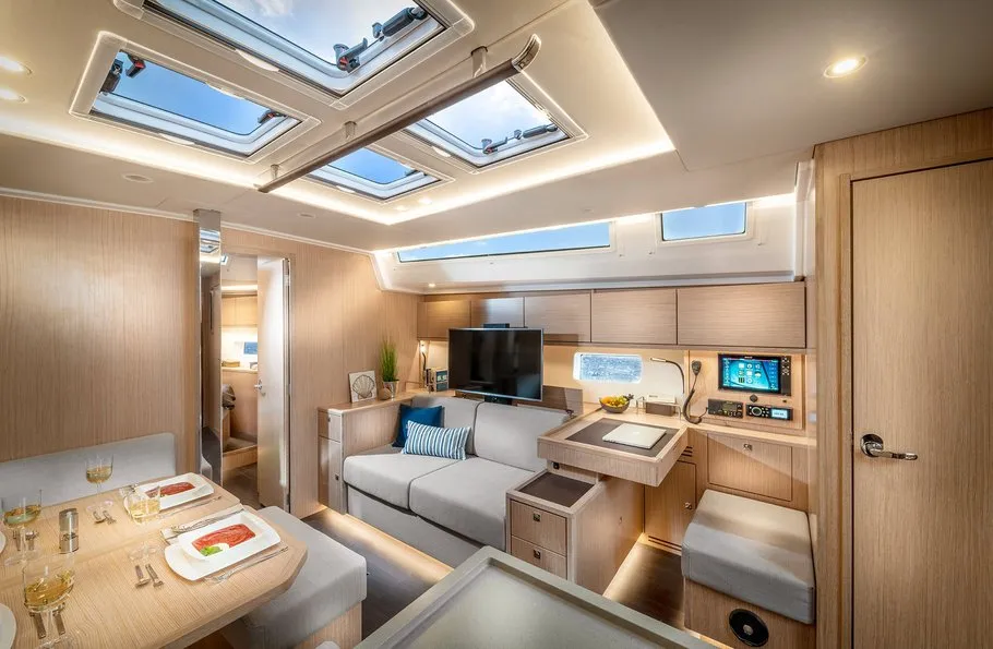 Bavaria C50 Vela — yacht photo 19