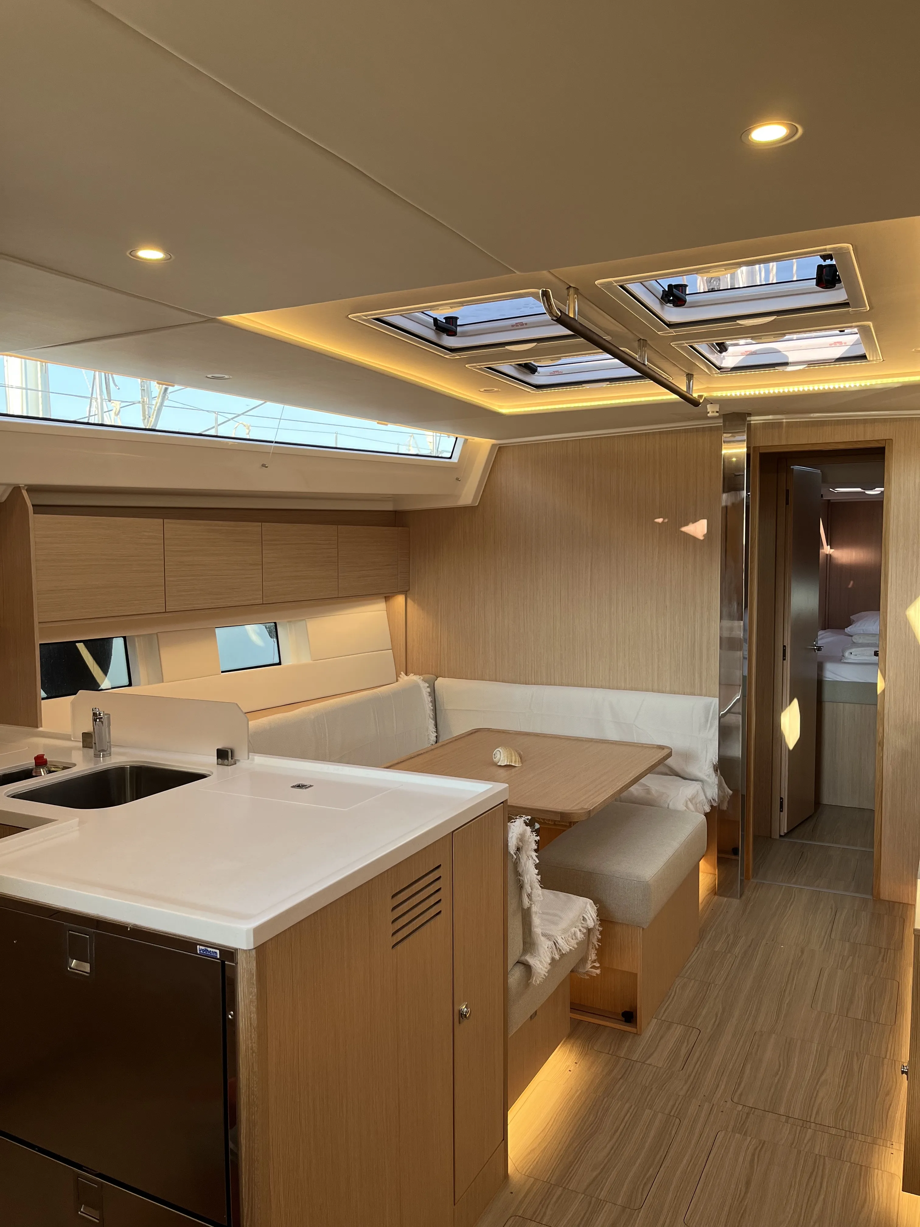 Bavaria C50 Vela — yacht photo 9