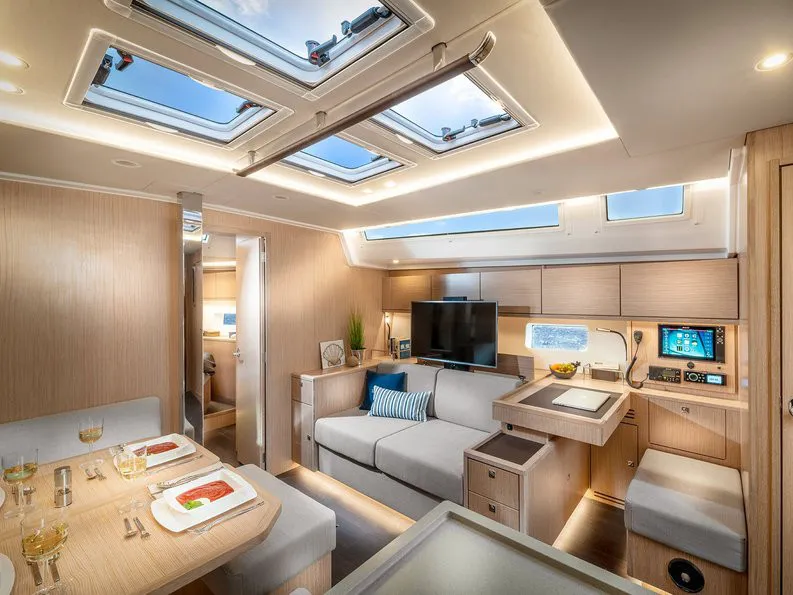 Bavaria C50 Vela — yacht photo 22