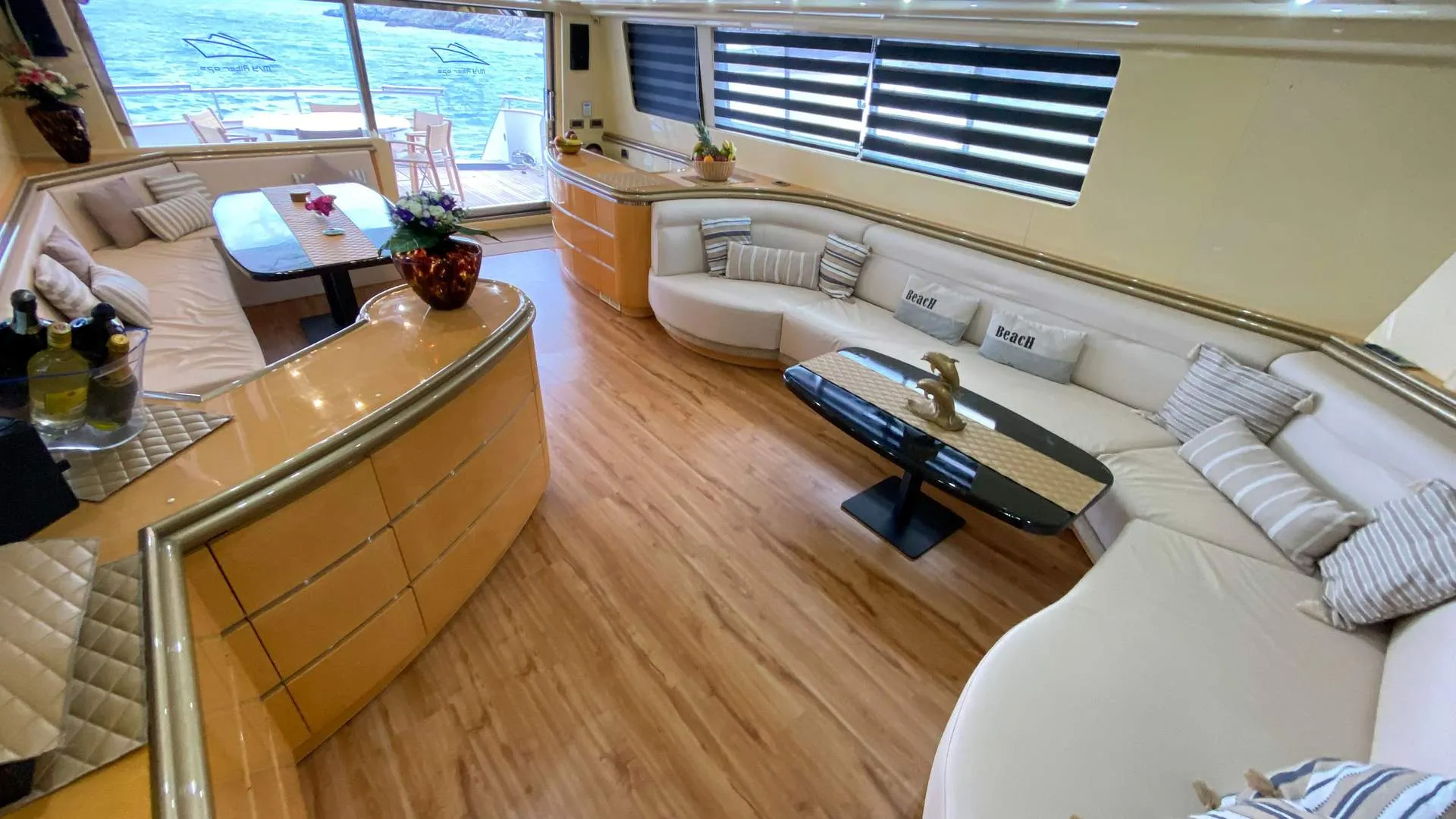 Superphantom 85 Fly Superphantom — yacht photo 9