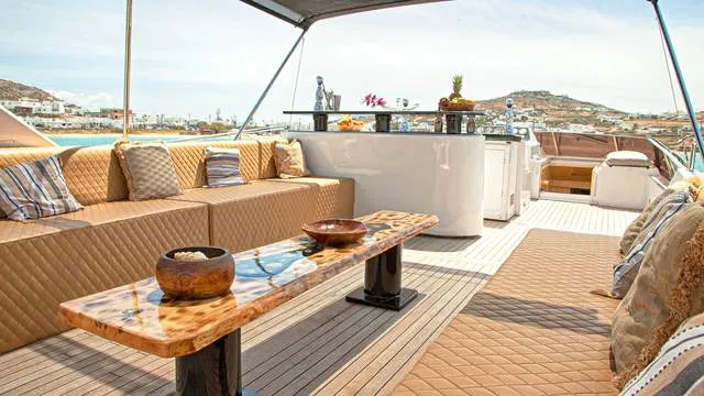 Superphantom 85 Fly Superphantom — yacht photo 11