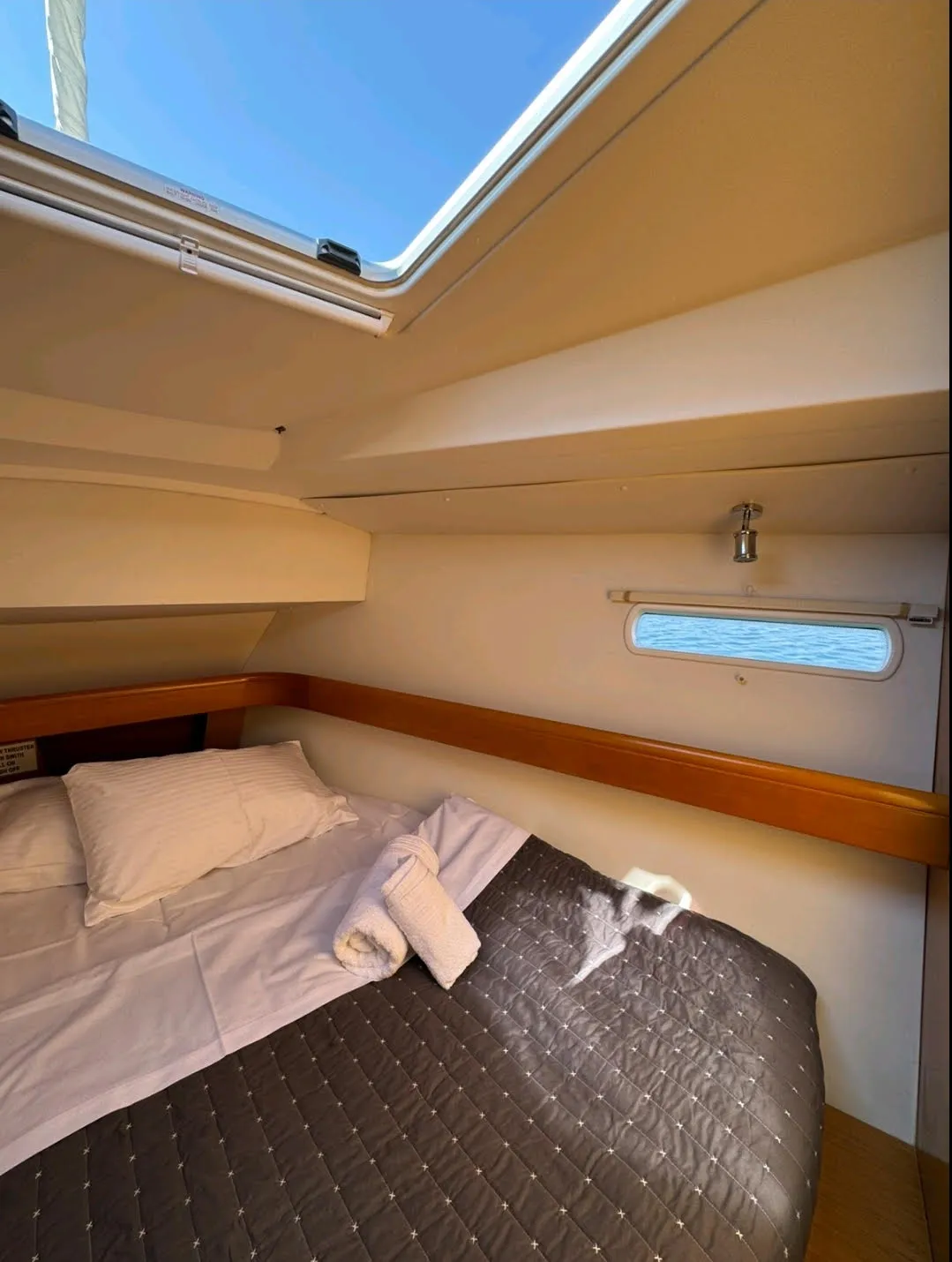 Sun Odyssey 42DS FREYA — фотография яхты 13