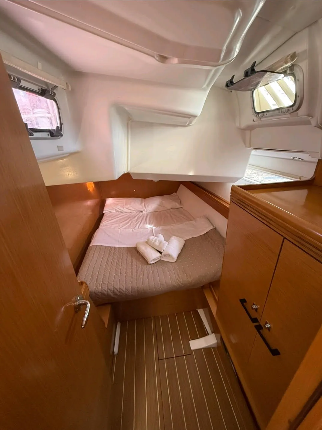 Sun Odyssey 42DS FREYA — фотография яхты 16