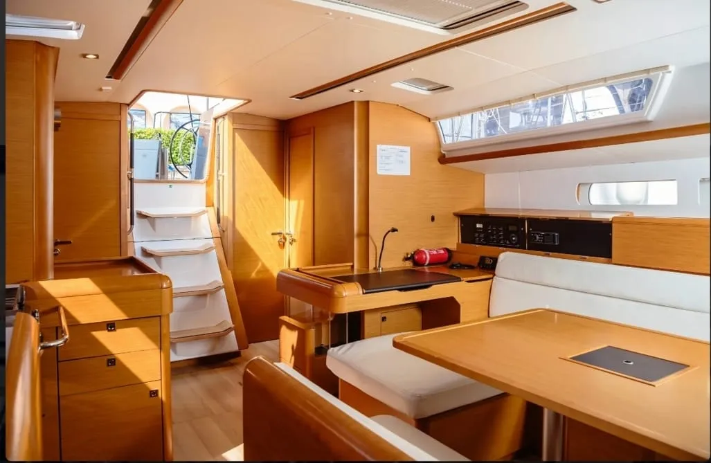 Sun Odyssey 519 Kalos — yacht photo 3