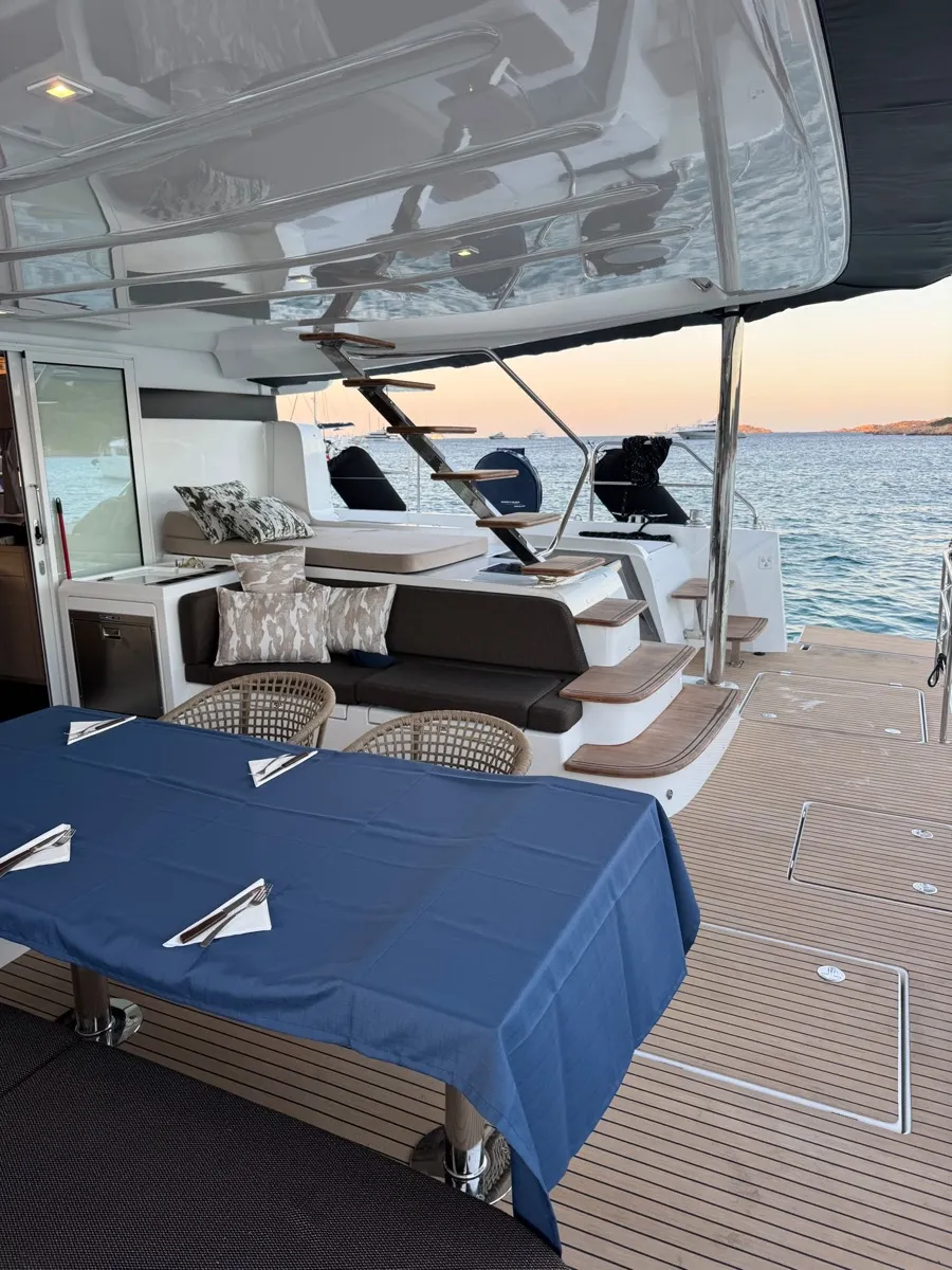 Lagoon 60 Montecristo (GND) - FIRST CLASS — yacht photo 5