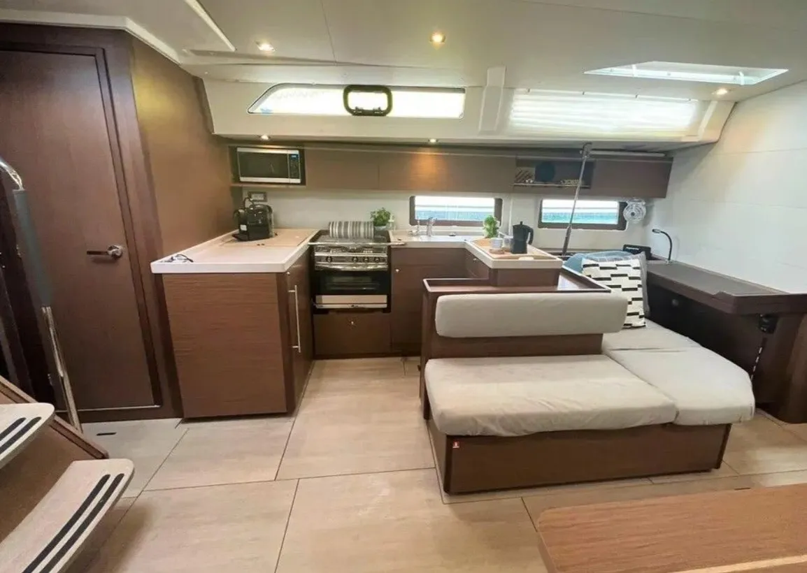 Oceanis 51.1 KAS — yacht photo 6