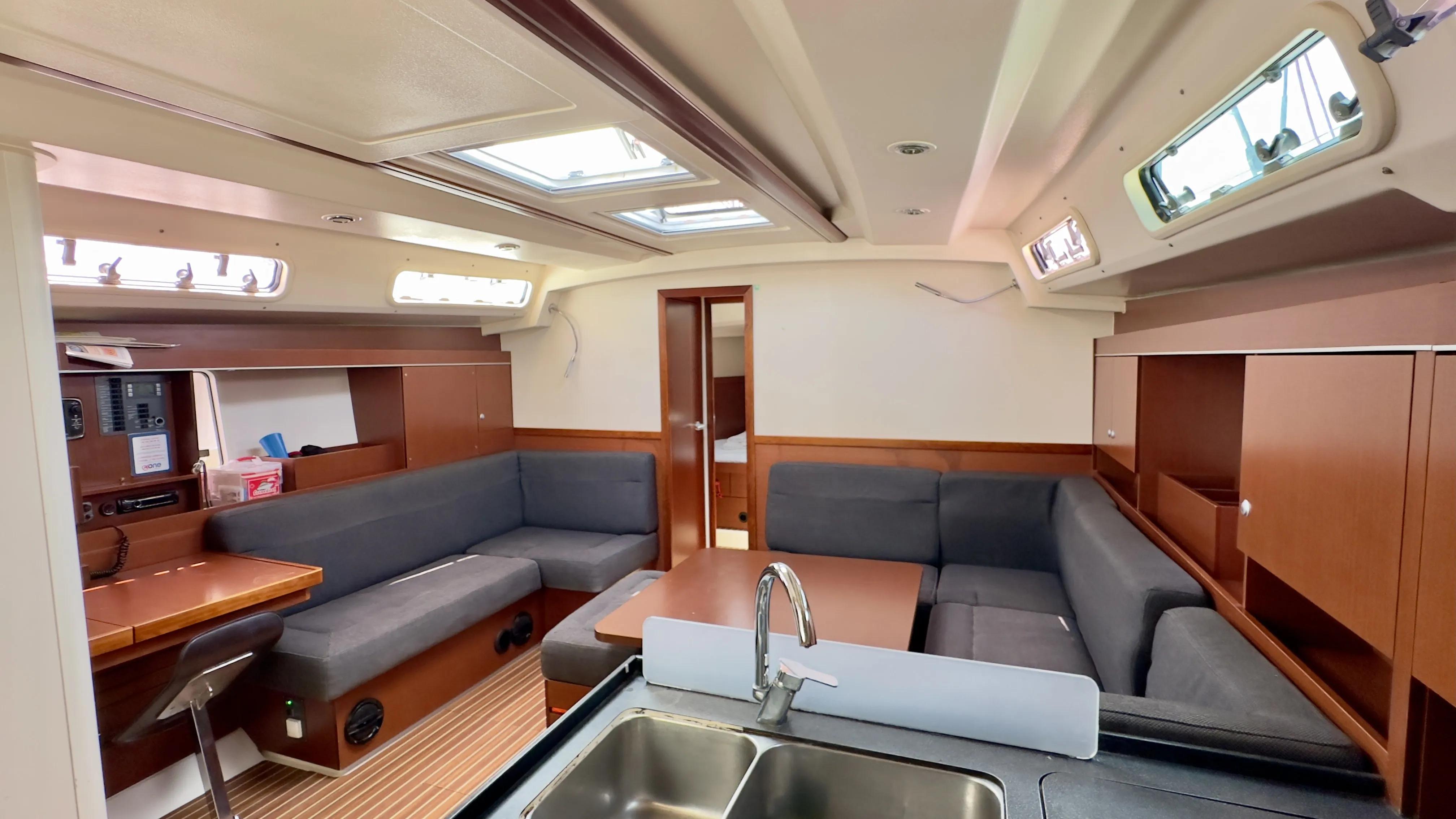 Hanse 445 Draco — yacht photo 18