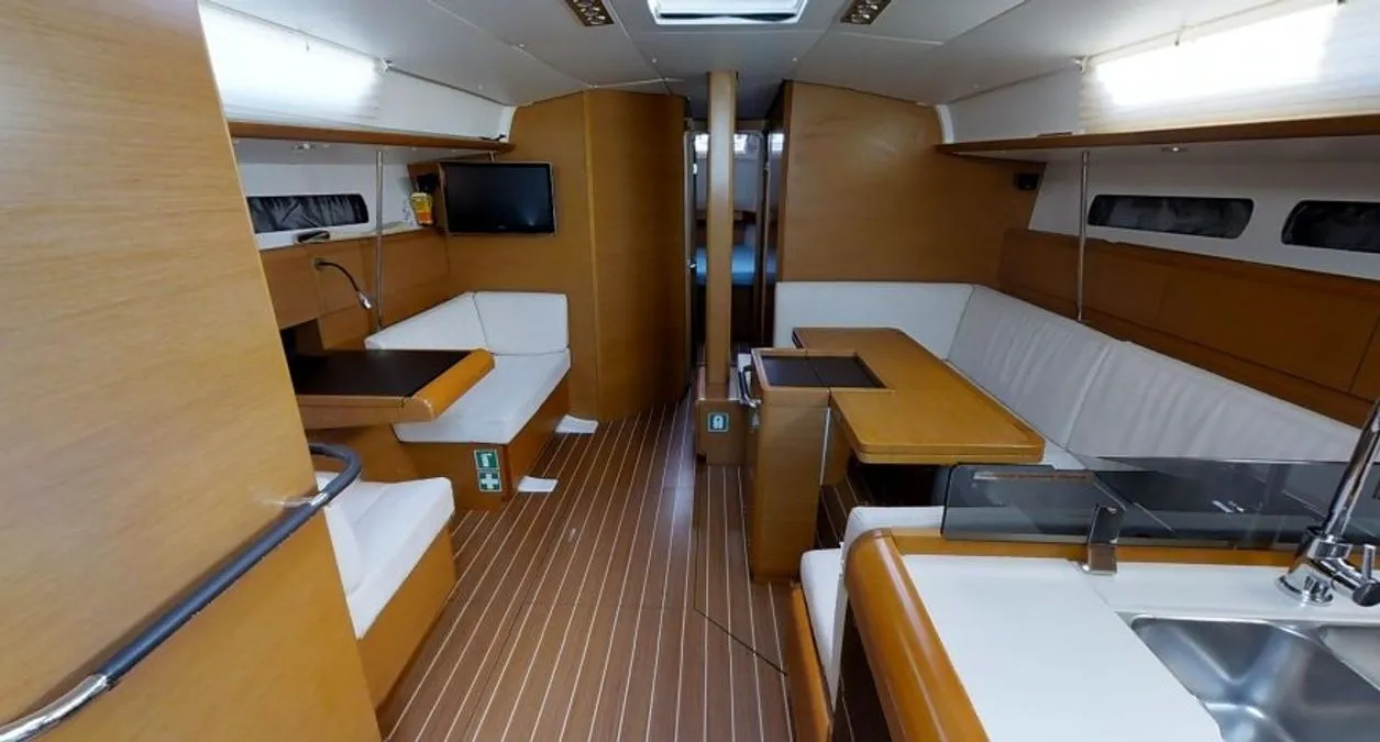 Sun Odyssey 49 Corcho XVI — foto dello yacht n. 2