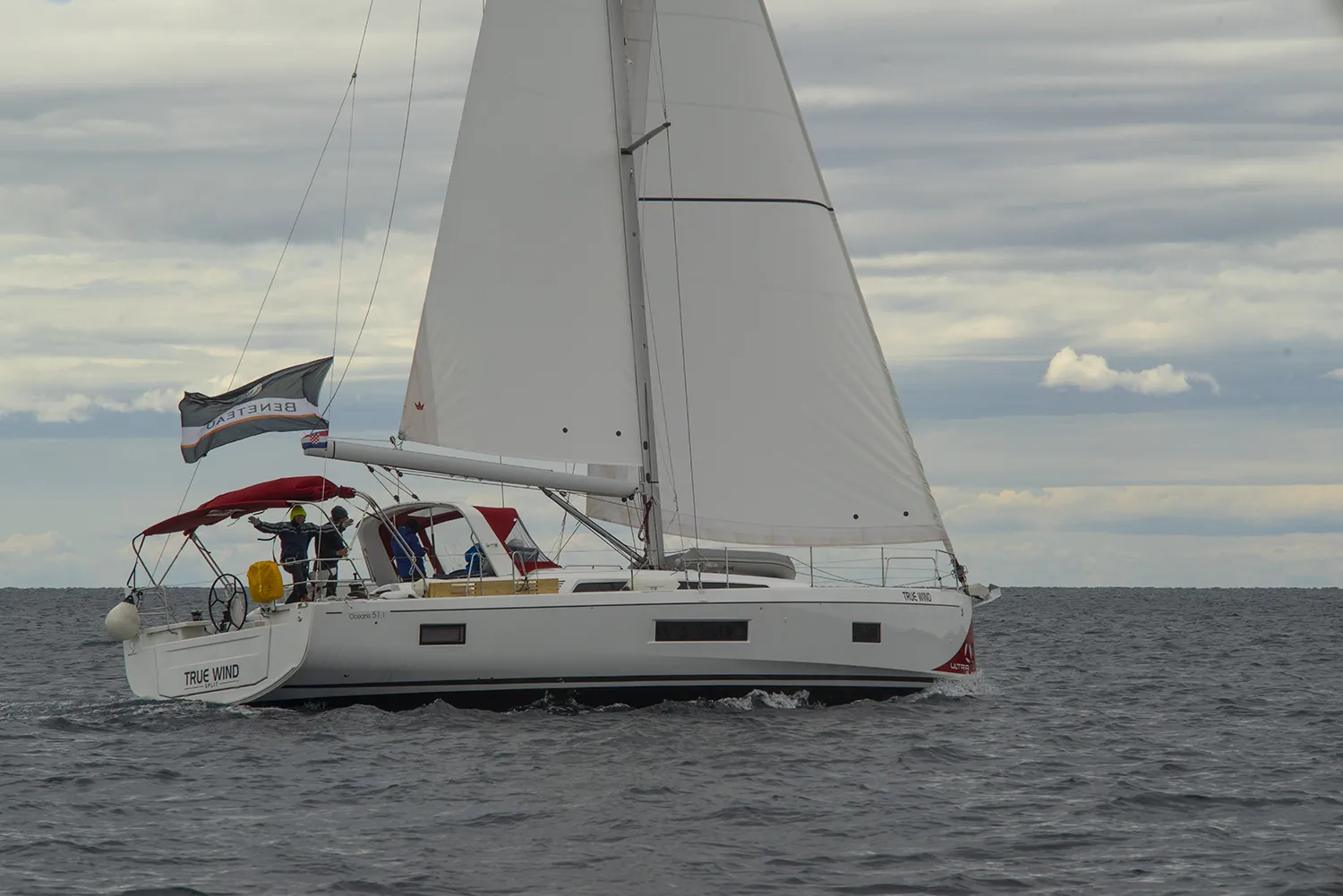 Oceanis 51.1 True Wind — фотография яхты 6