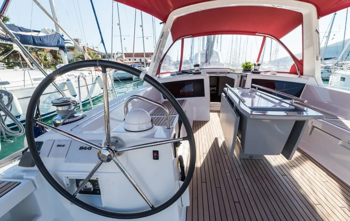 Oceanis 48 Summer Dream — foto dello yacht n. 2