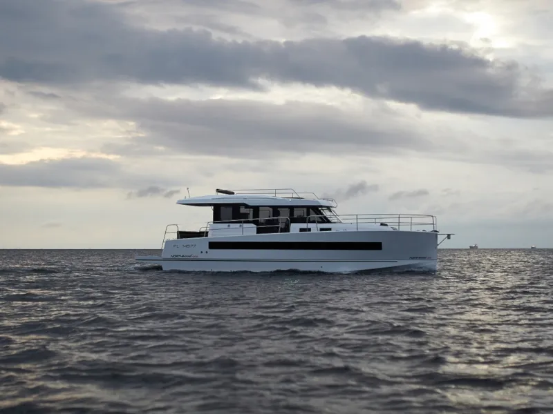 Northman 1200 Elegance FLYBRIDGE — фотография яхты 4