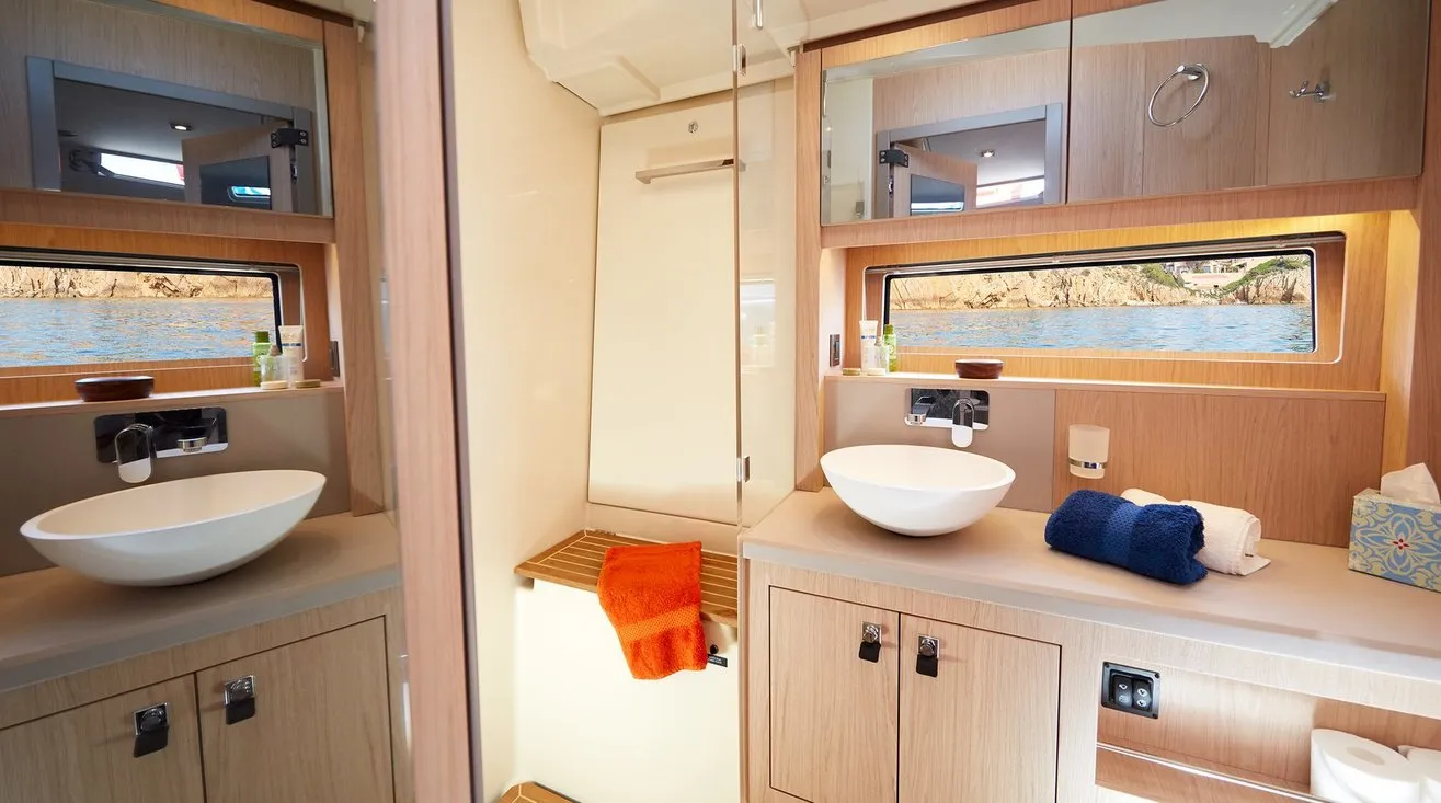 Oceanis Yacht 62 OLGA V — yacht photo 10