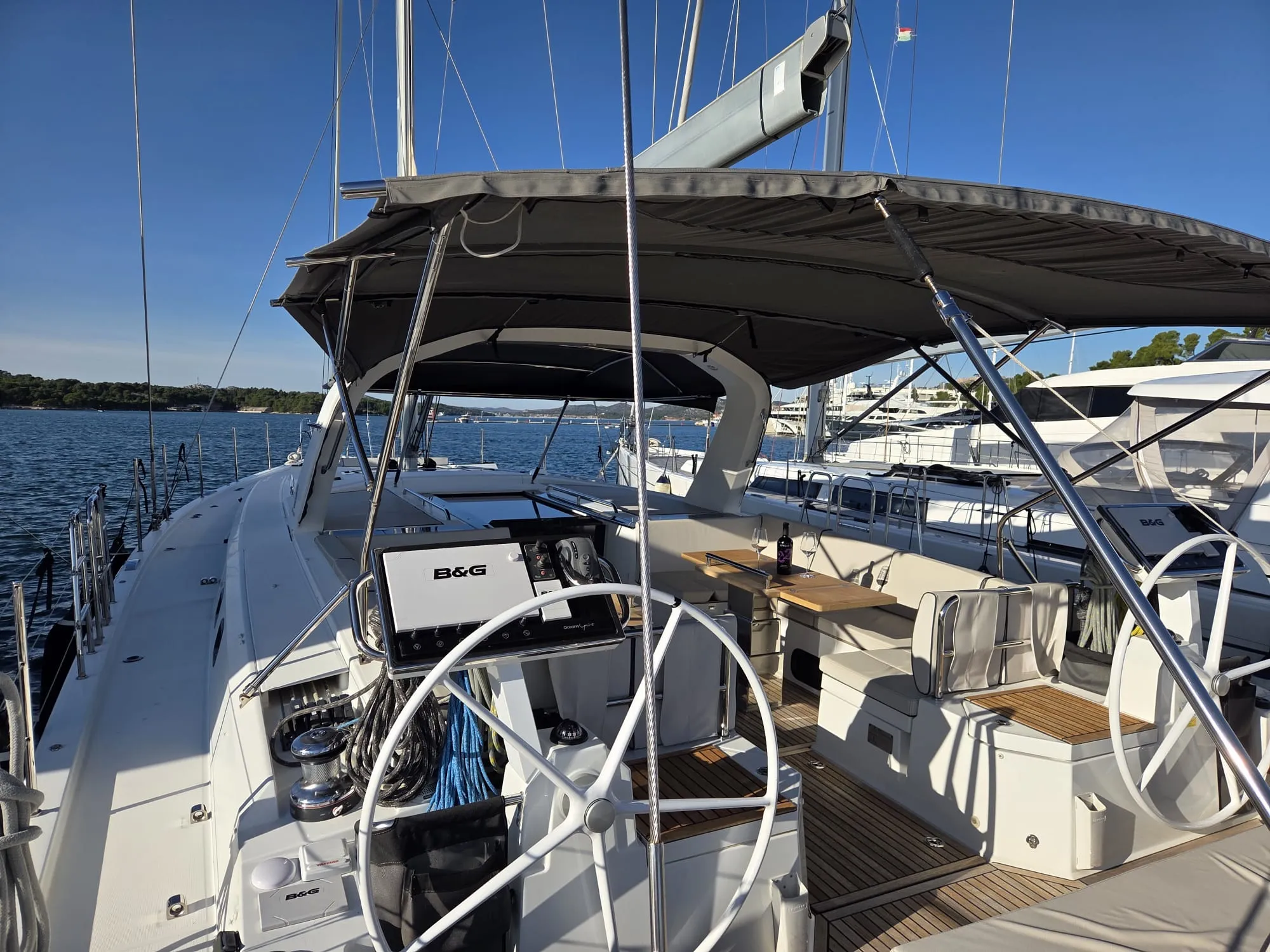 Oceanis Yacht 62 OLGA V — yacht photo 24