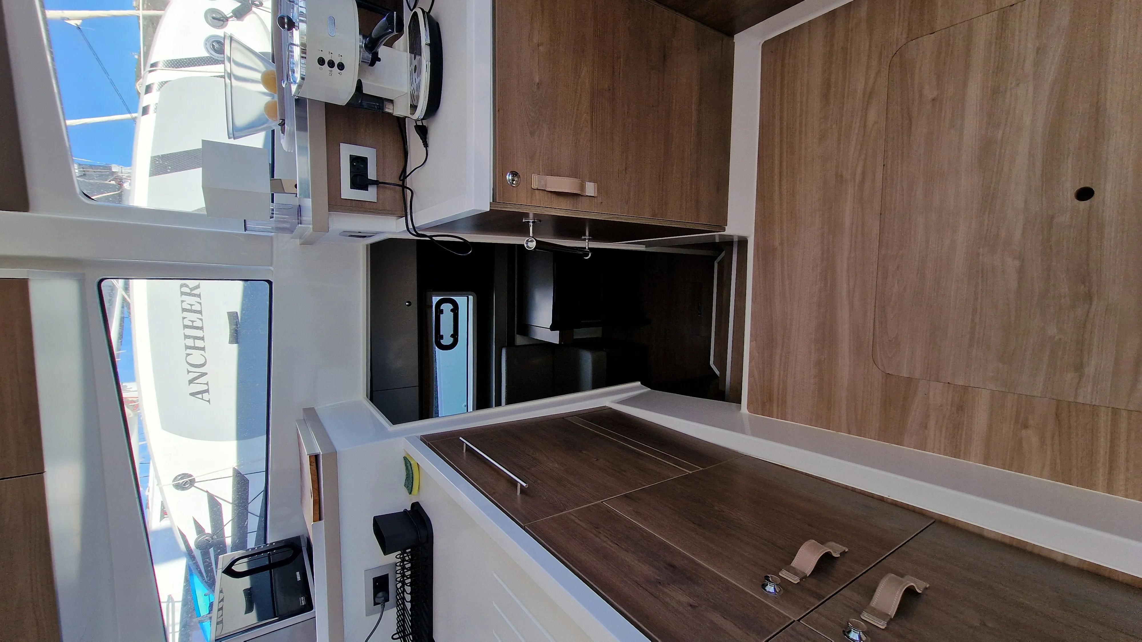 Bali 4.2 Fabster19 — фотография яхты 26