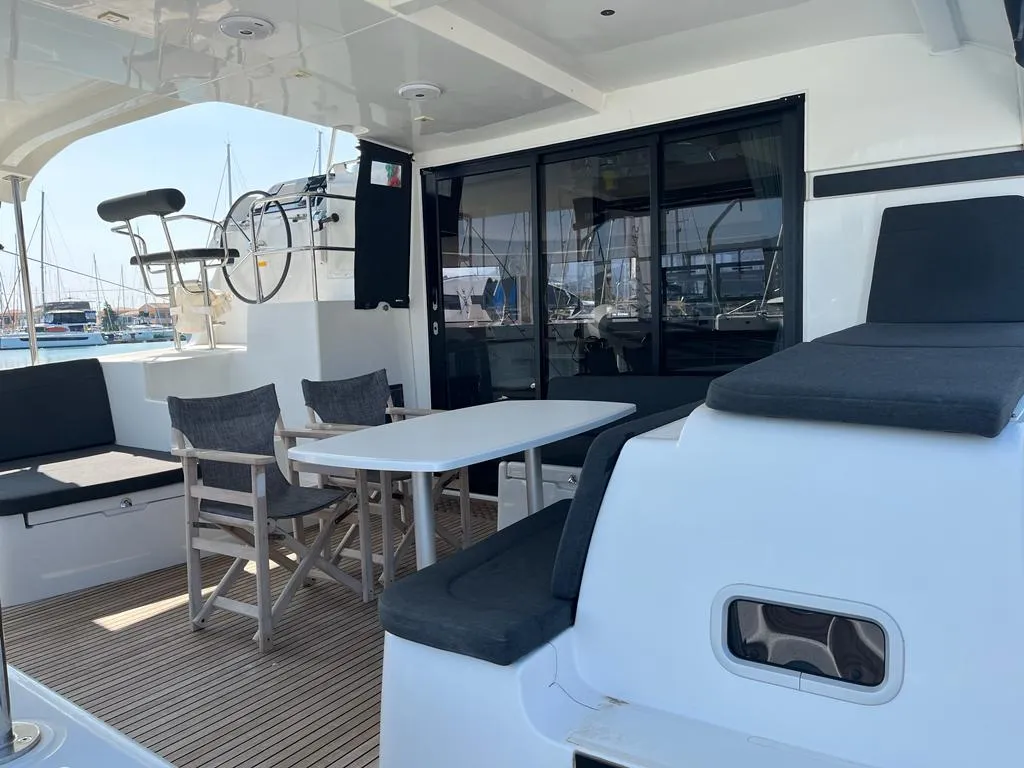 Lagoon 42 Queen Annezia — jahifoto 2