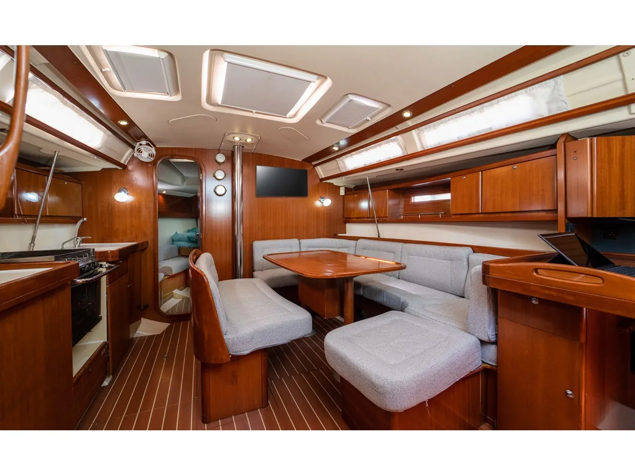 Dufour 425 Grand Large Esen Mila — fotografie jachty 2