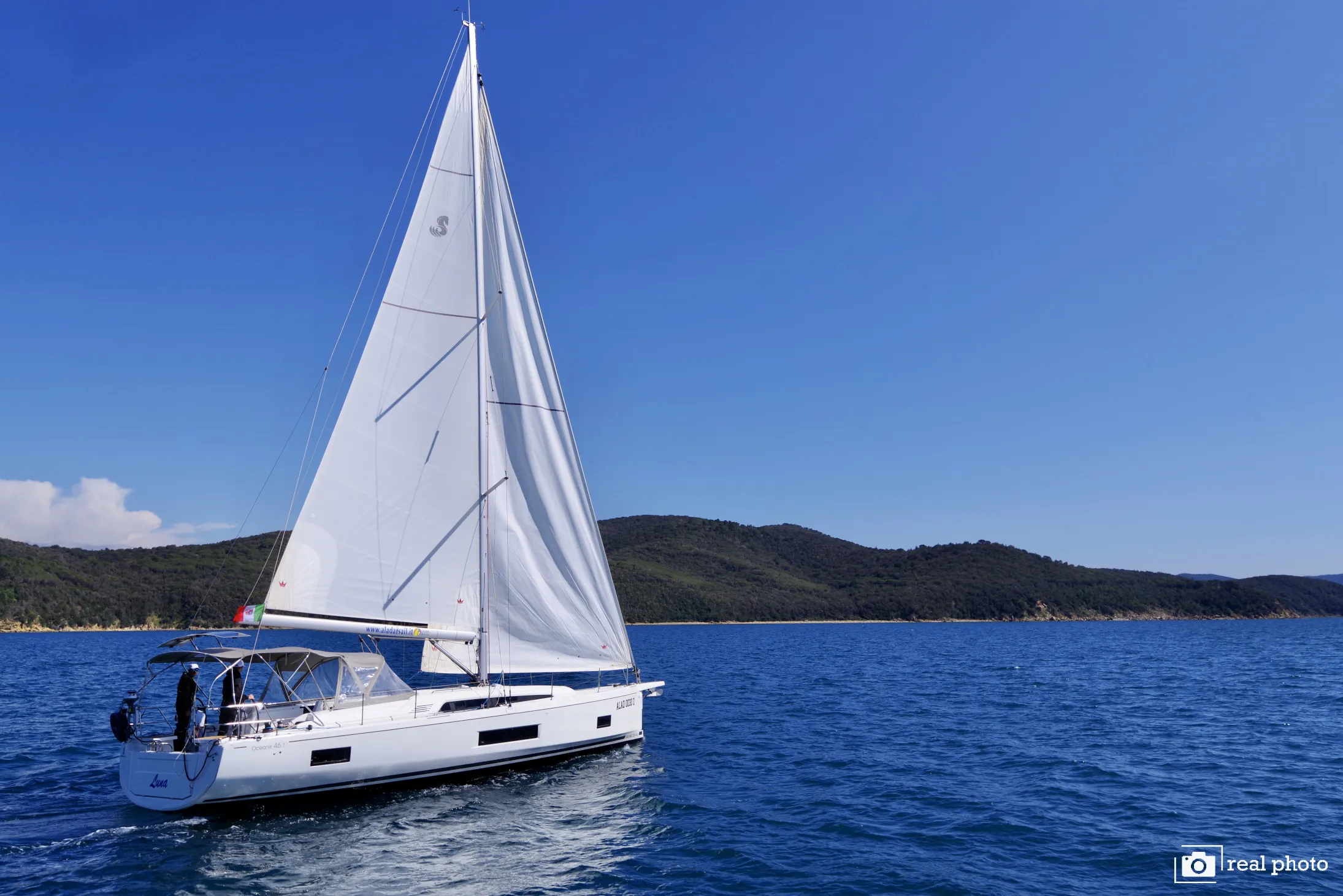 Oceanis 46.1 Luna - Water maker, Solar Panel — yacht photo 2