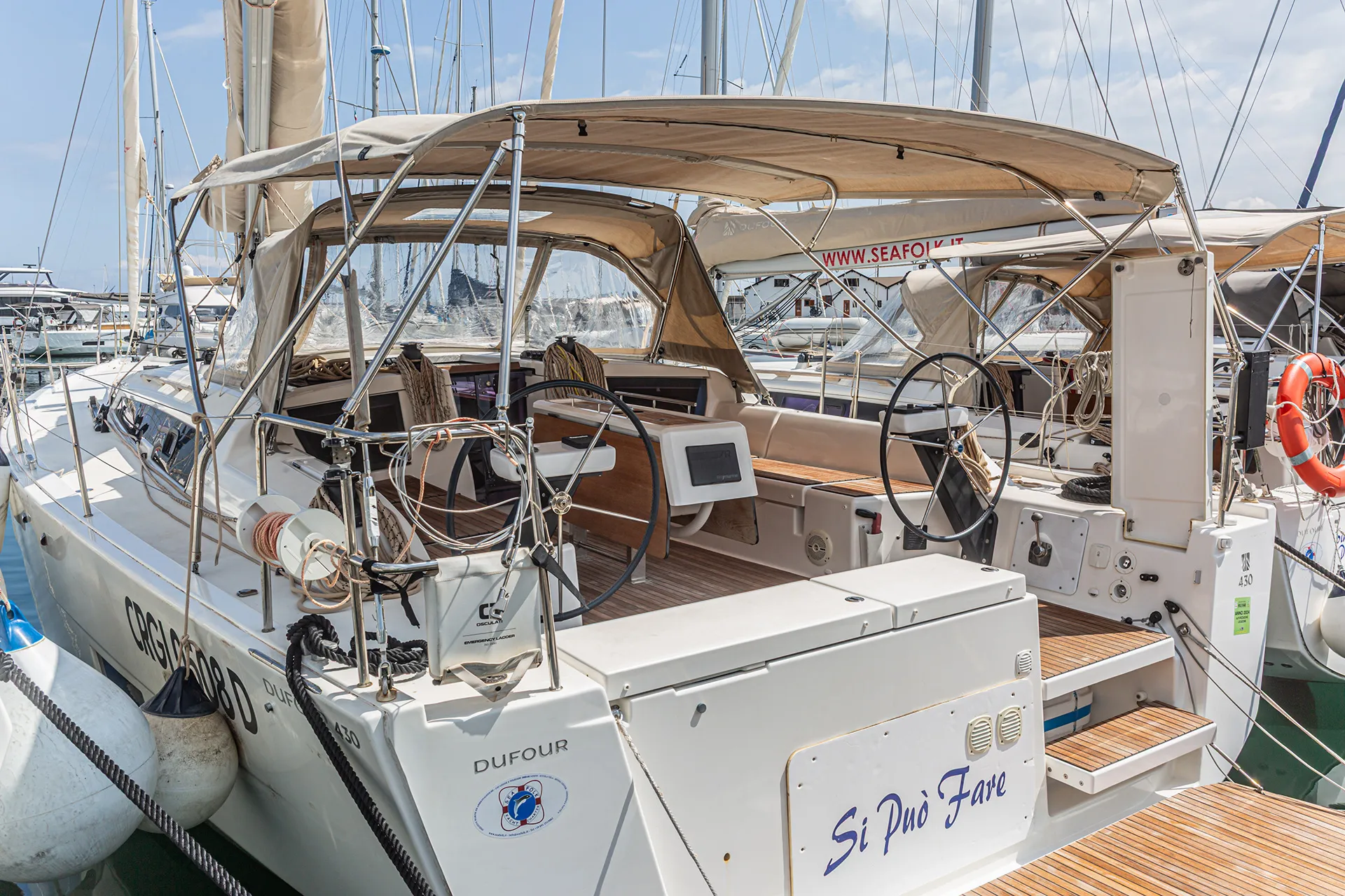 Dufour 430 Si Può Fare — фотография яхты 6