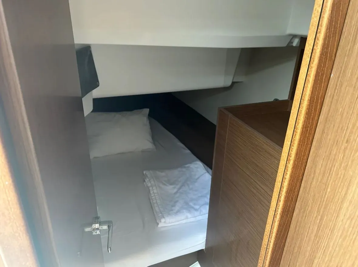 Oceanis 34.1 Sail Lynx — jahtikuva 14