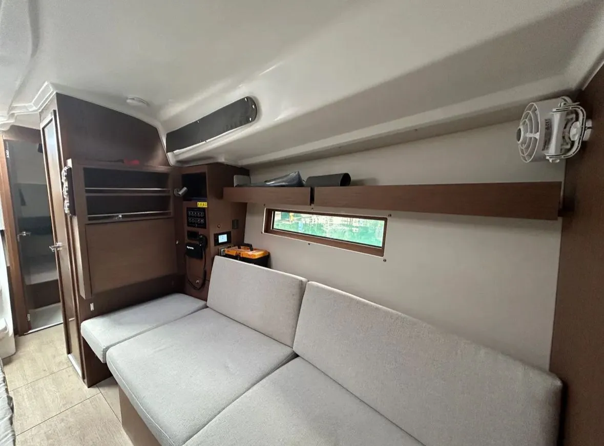 Oceanis 34.1 Sail Lynx — jahtikuva 16
