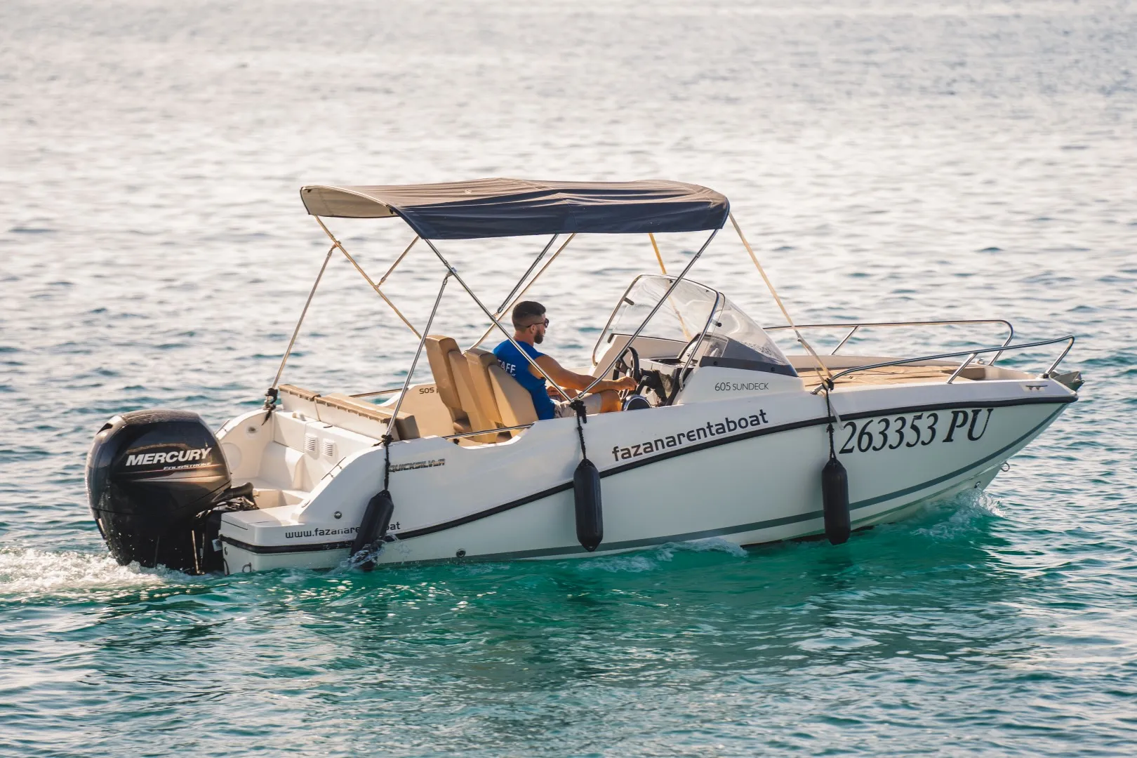 Quicksilver 605 Sundeck Quicksilver — foto dello yacht n. 12
