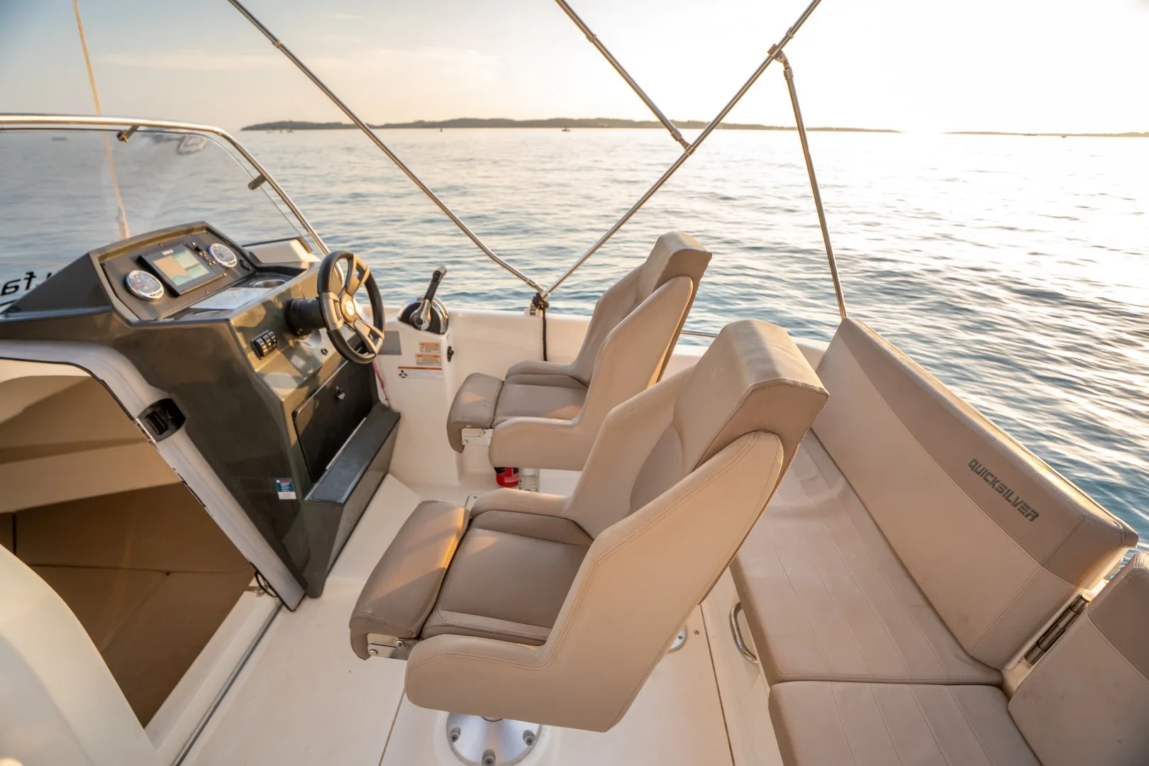 Quicksilver 605 Sundeck Quicksilver — foto dello yacht n. 4