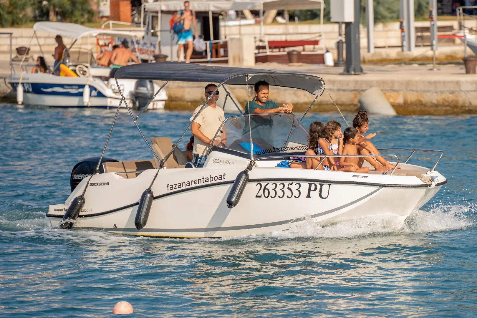 Quicksilver 605 Sundeck Quicksilver — foto dello yacht n. 17