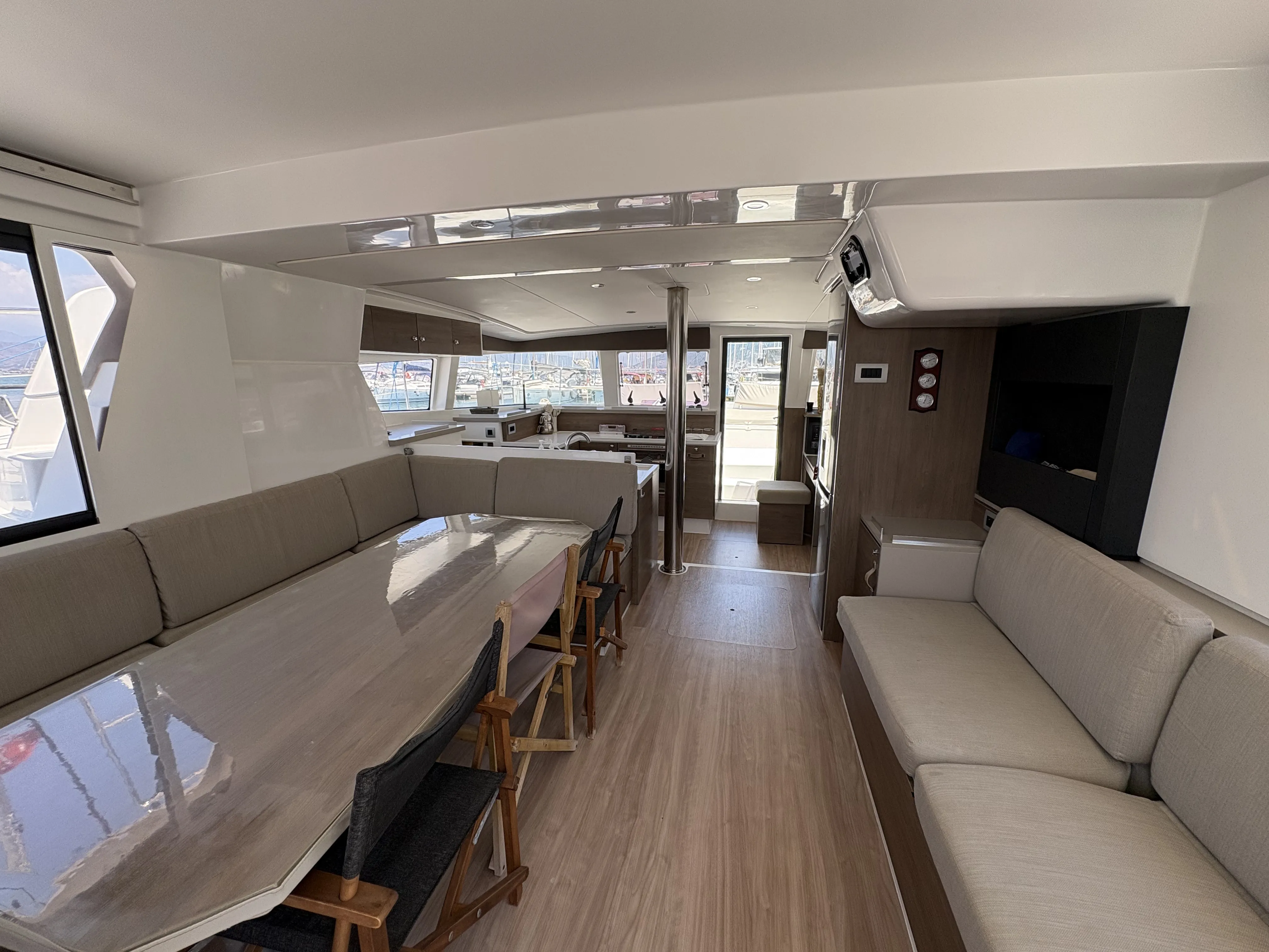 Bali 4.2 Sail Spazio — jahtikuva 11