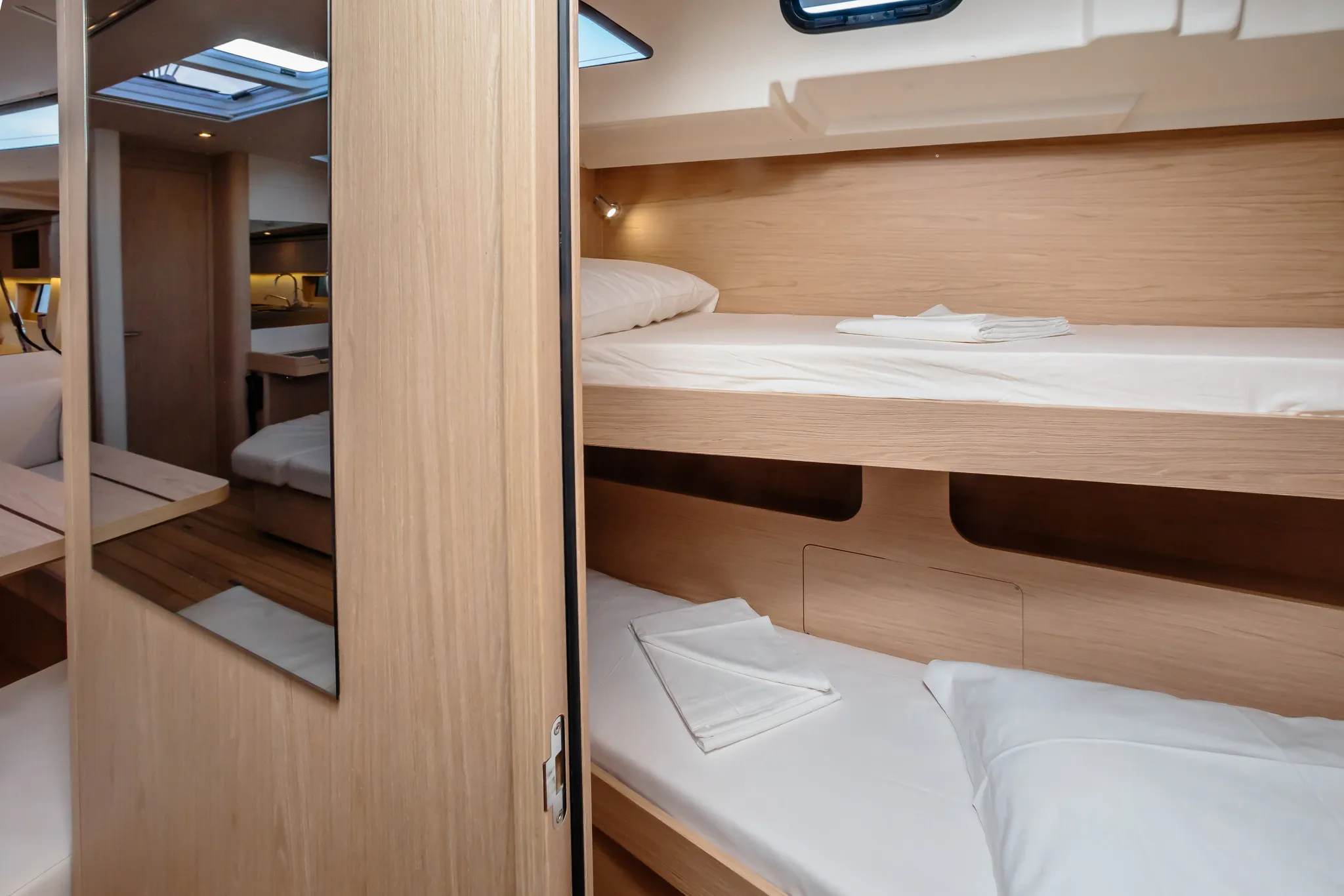 Oceanis 51.1 Maelle - Standard line — фотография яхты 9