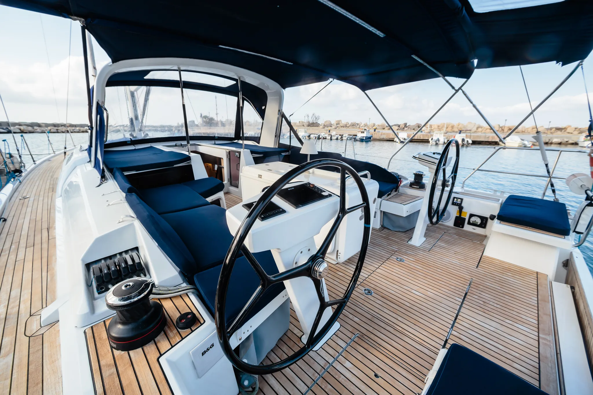 Oceanis 51.1 Maelle - Standard line — фотография яхты 2