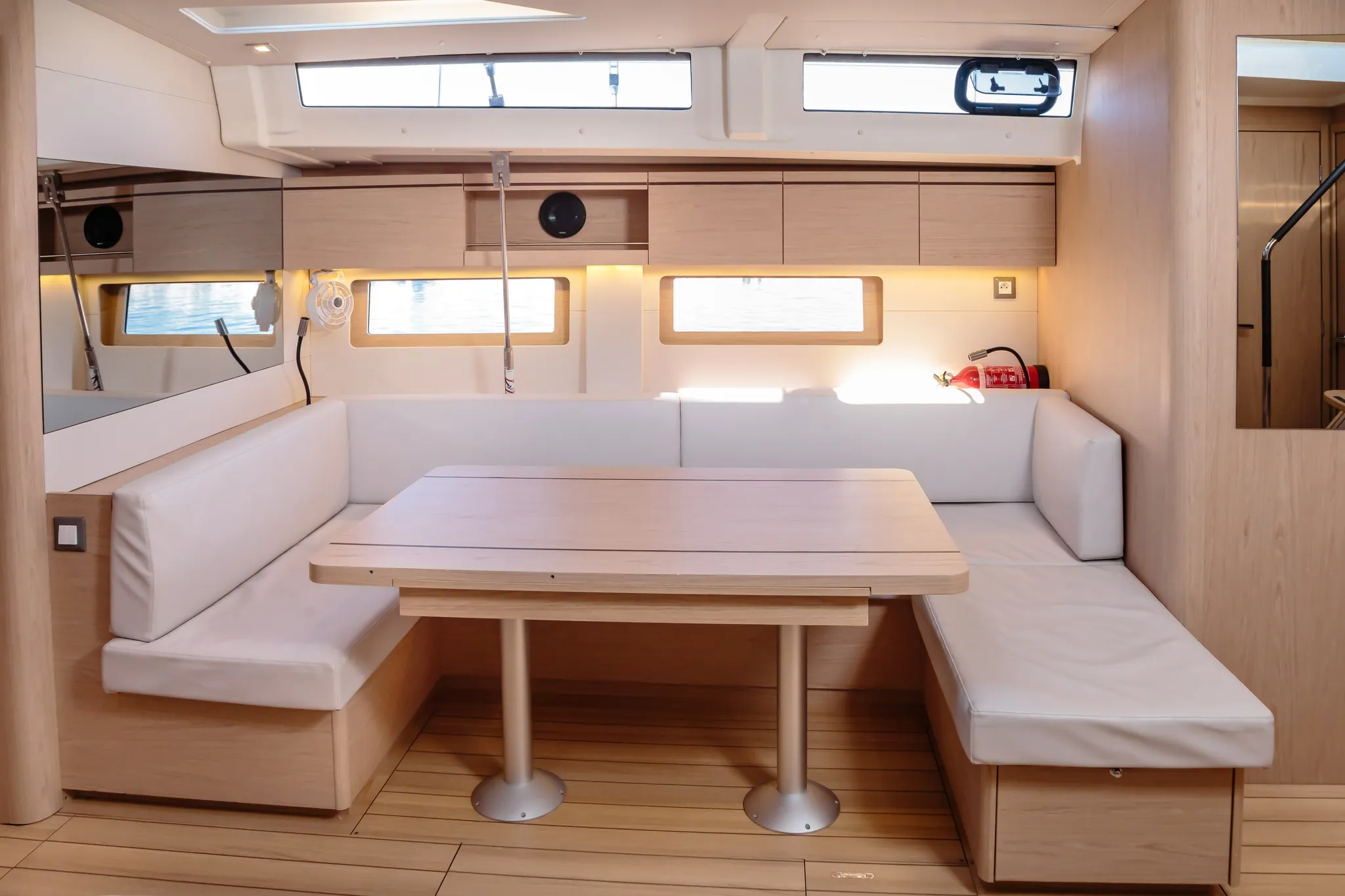 Oceanis 51.1 Maelle - Standard line — фотография яхты 15