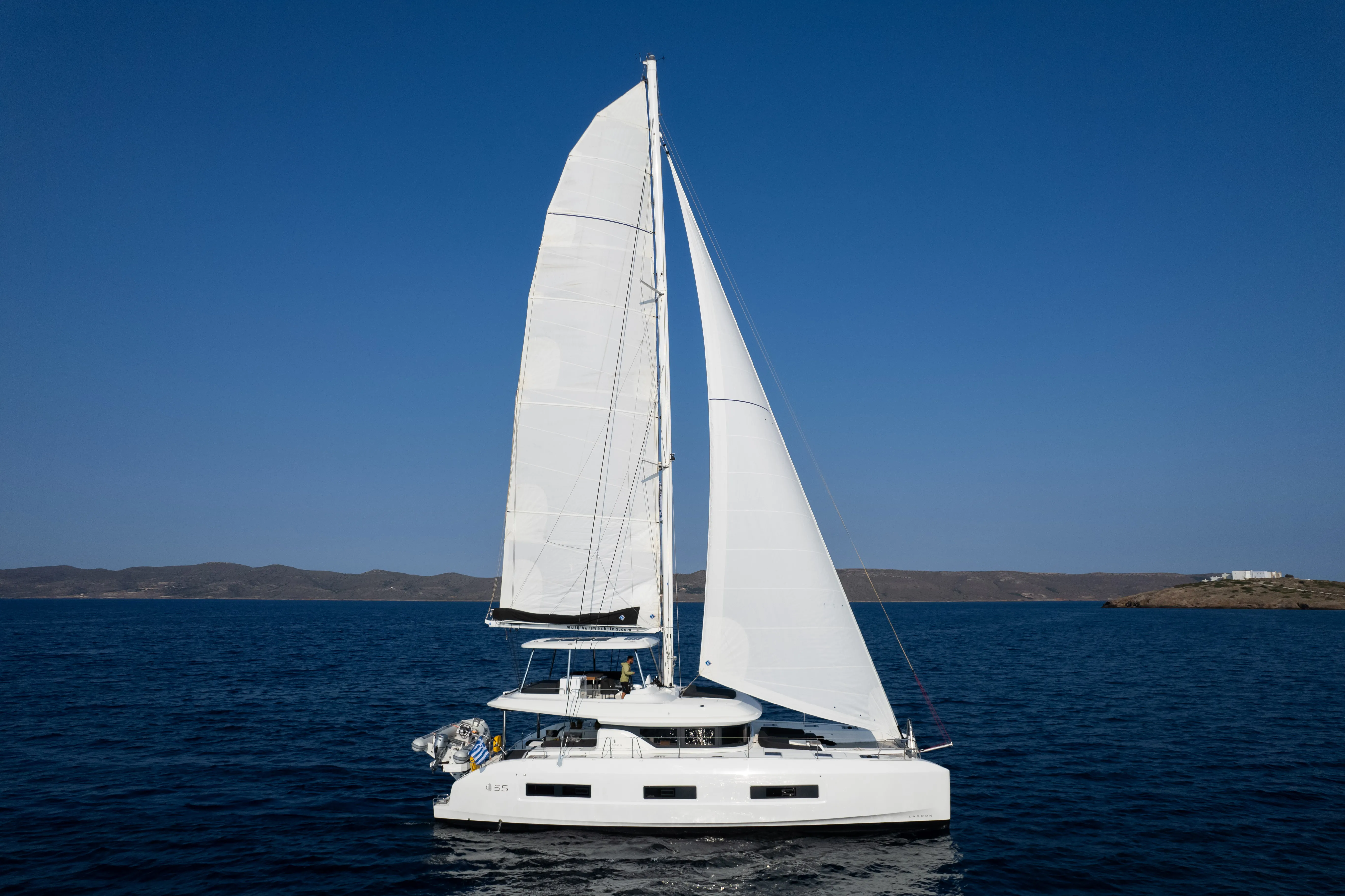 Lagoon 55 Adel — фотография яхты 12