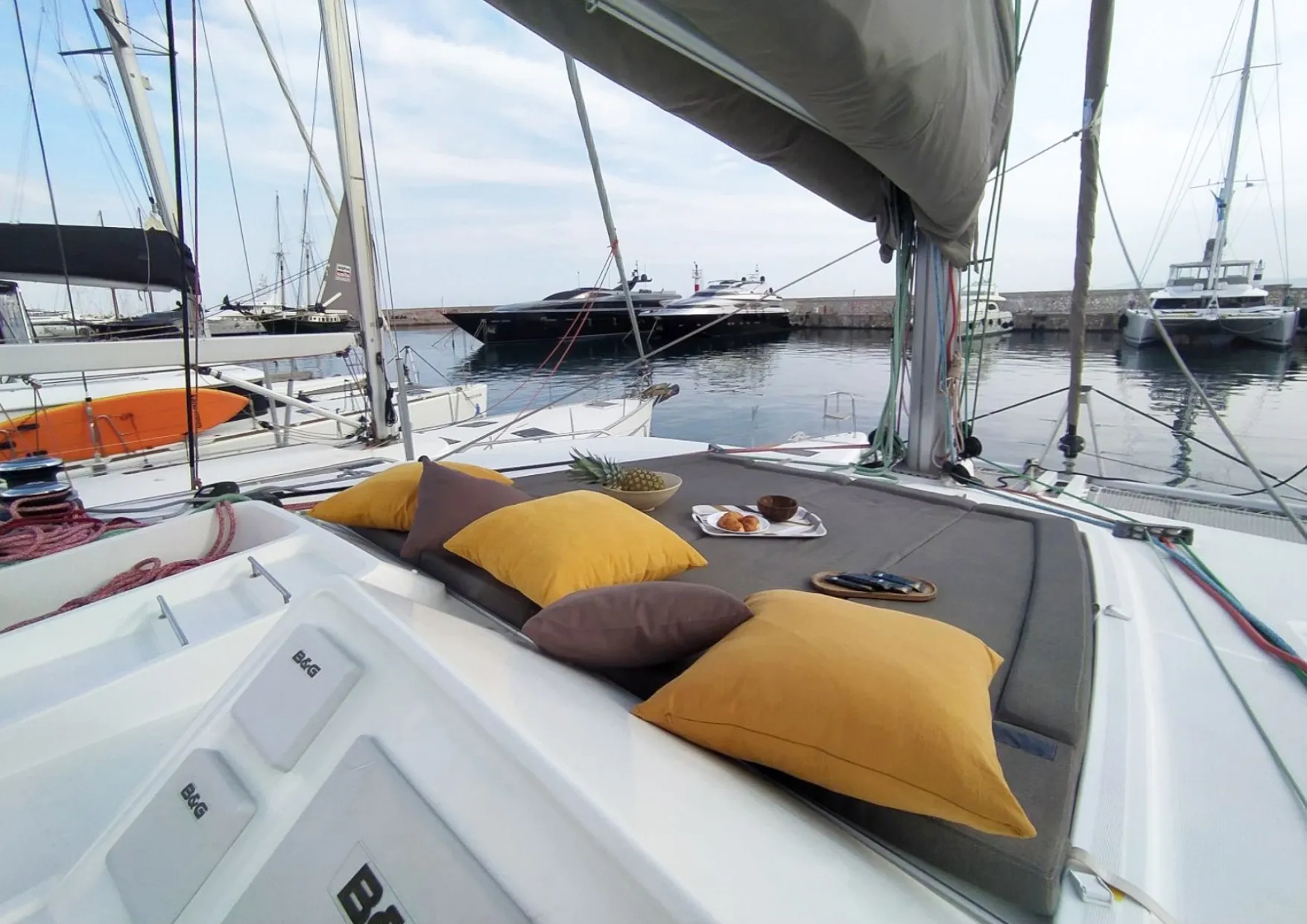 Lagoon 450 Fly AZRAQ (refit 2023) — foto dello yacht n. 9