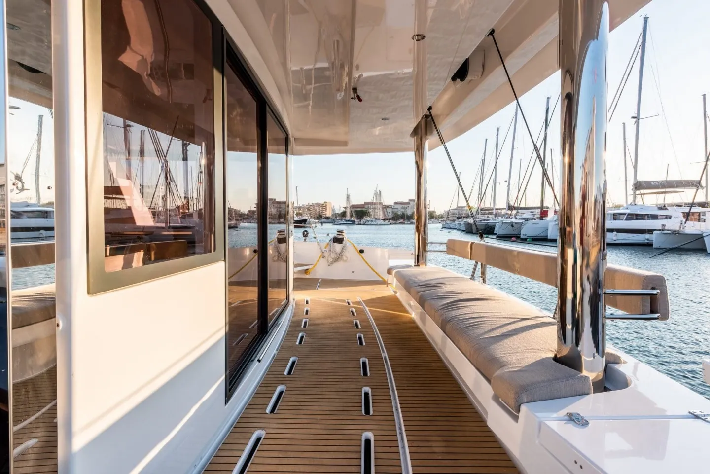 Bali 5.4 MIM OCEAN 2 — yacht photo 2