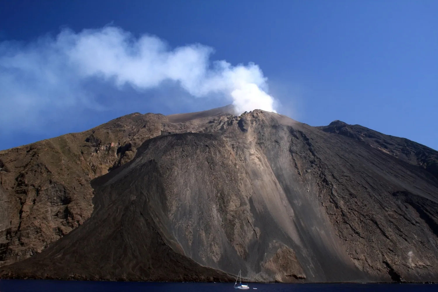 Gulet Aeolian Island Cabin 4 — yacht photo 2
