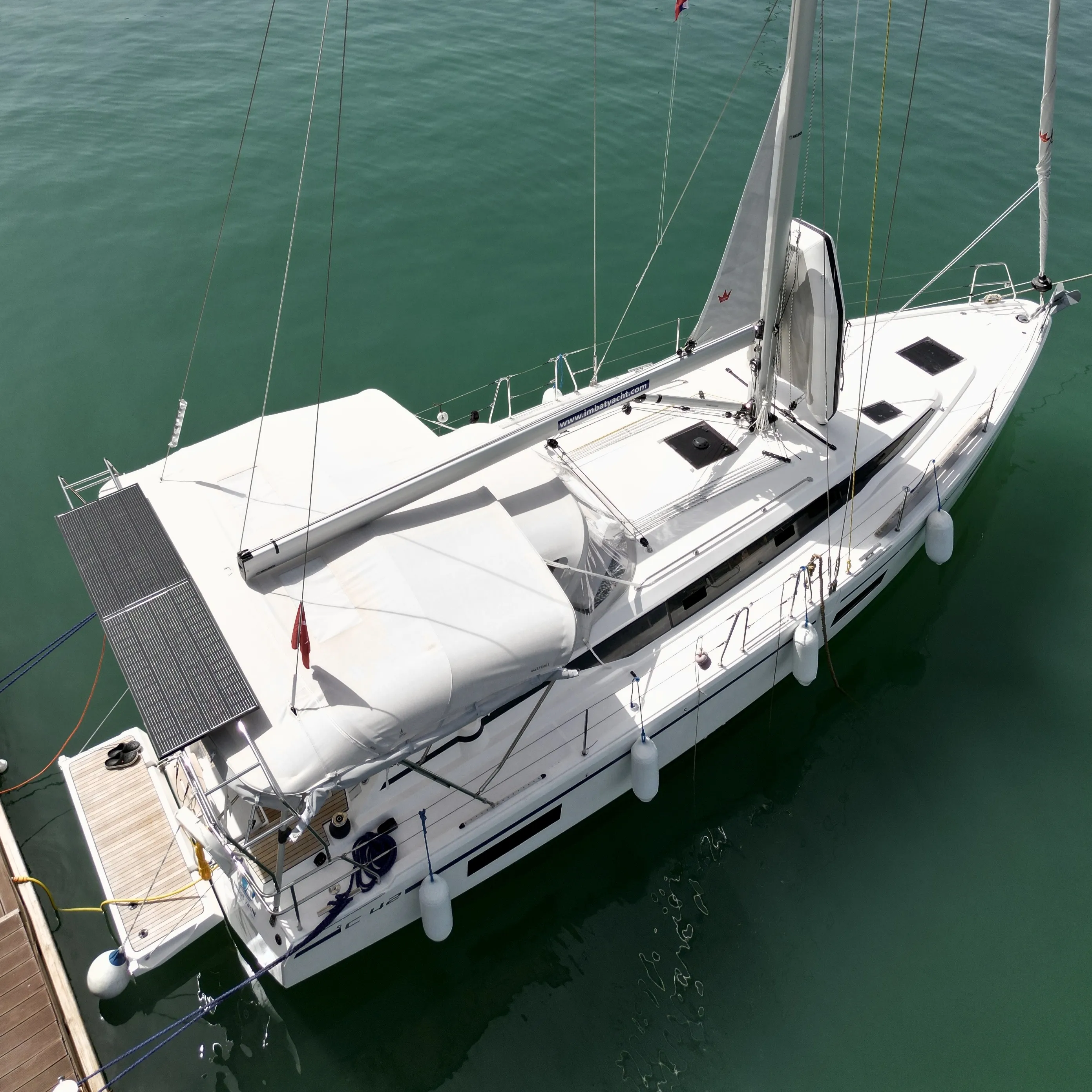 Bavaria C42 Alara-3 — фотография яхты 27