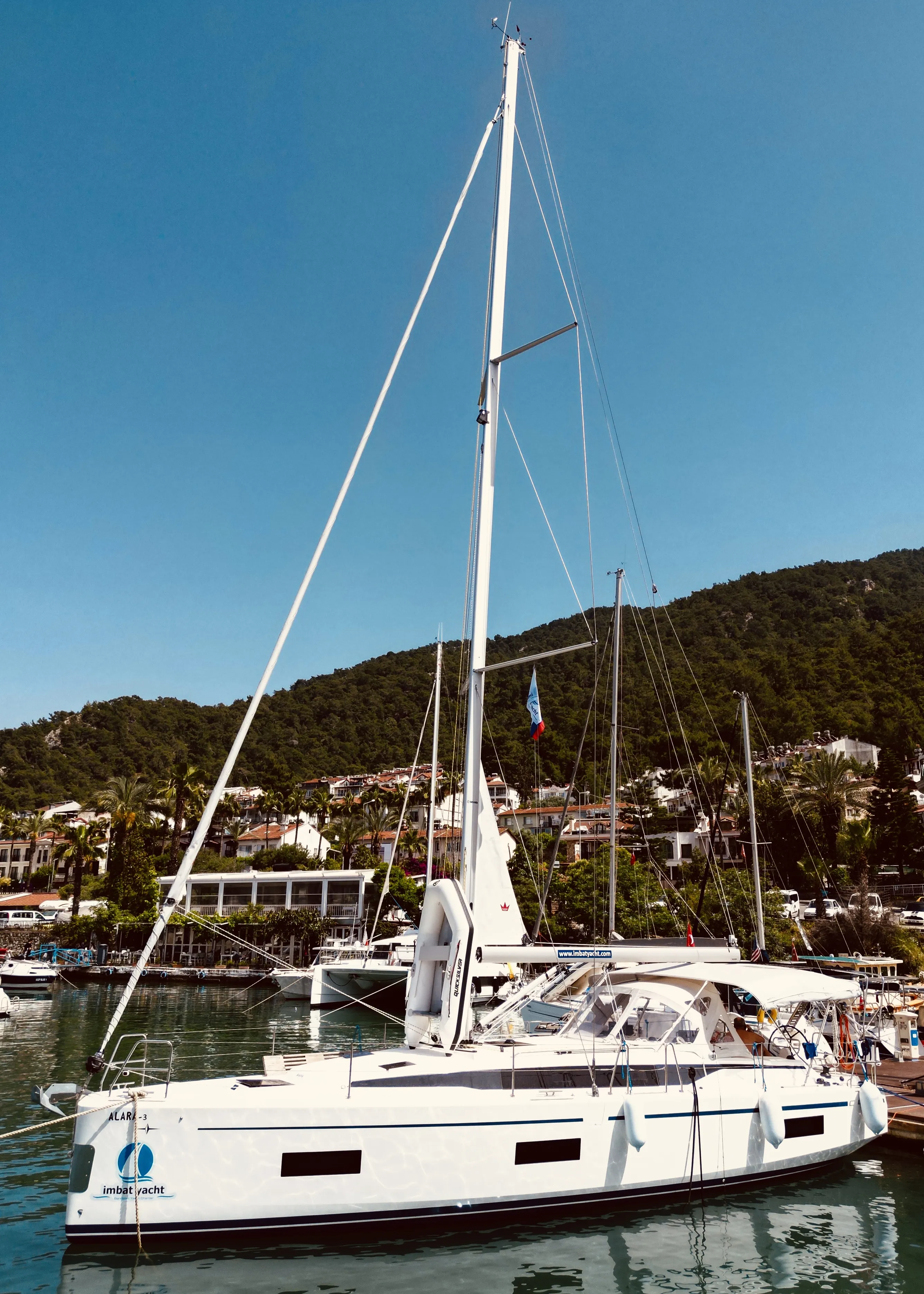 Bavaria C42 Alara-3 — фотография яхты 8