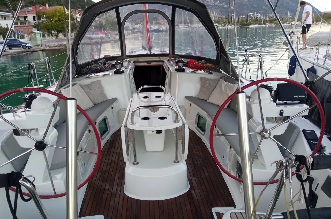 Sun Odyssey 49 Family — fotografia jachty 2