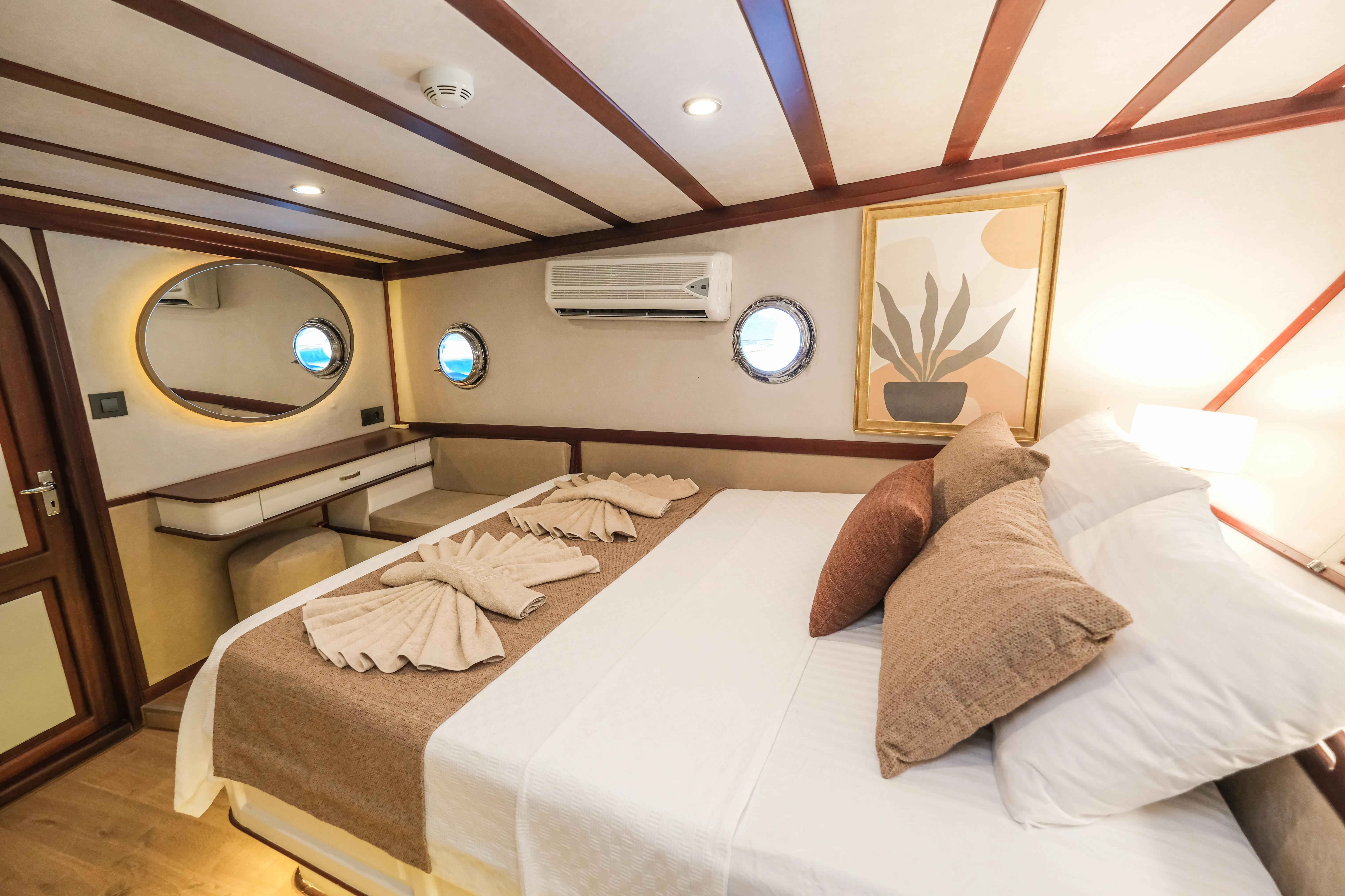 Luxury Sailing Yacht Tarkan 5 — yacht photo 28