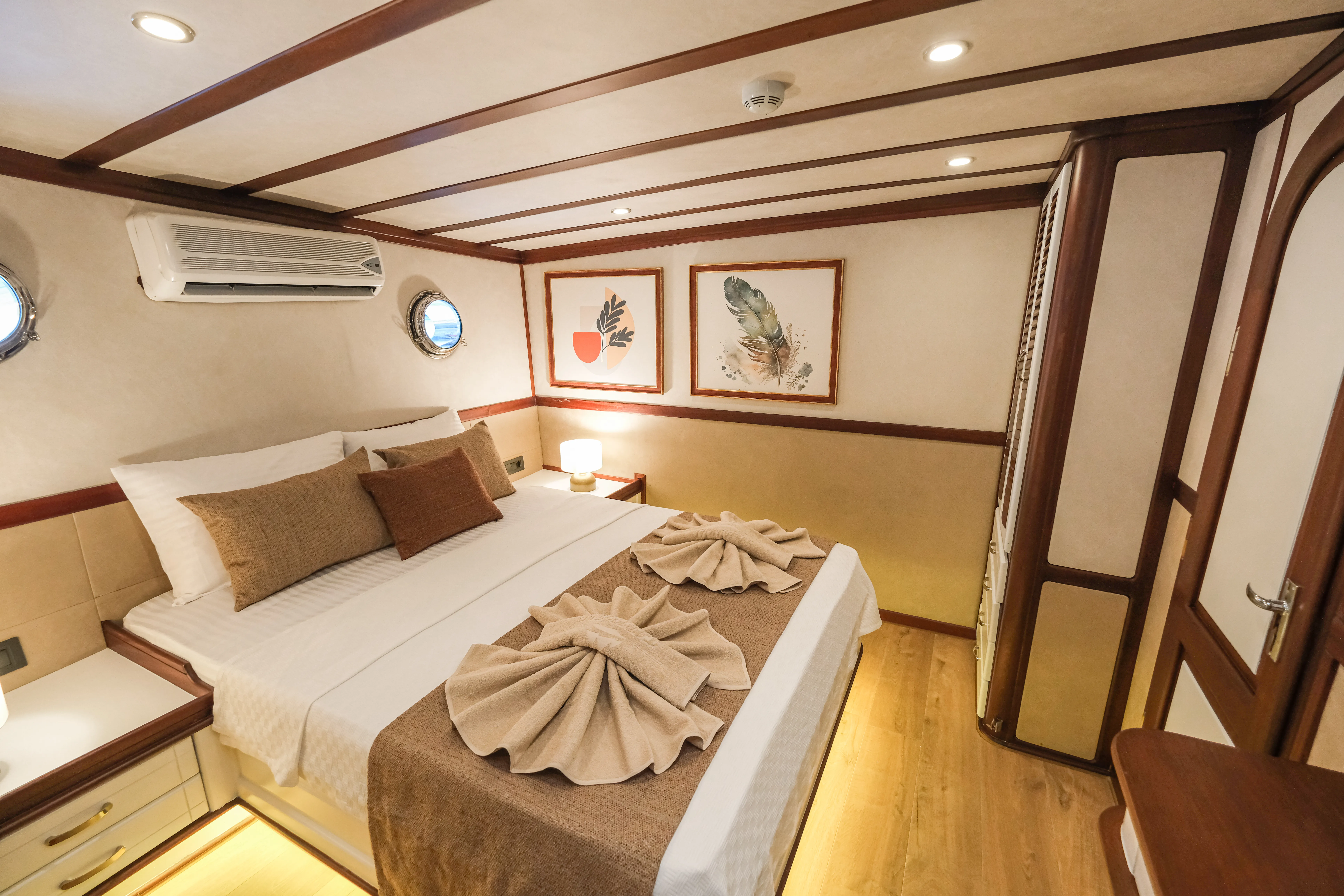 Luxury Sailing Yacht Tarkan 5 — yacht photo 36