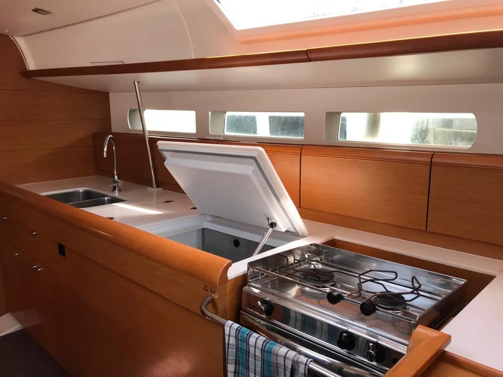 Sun Odyssey 519 Alboran Cognac (Las Galletas) — foto dello yacht n. 7
