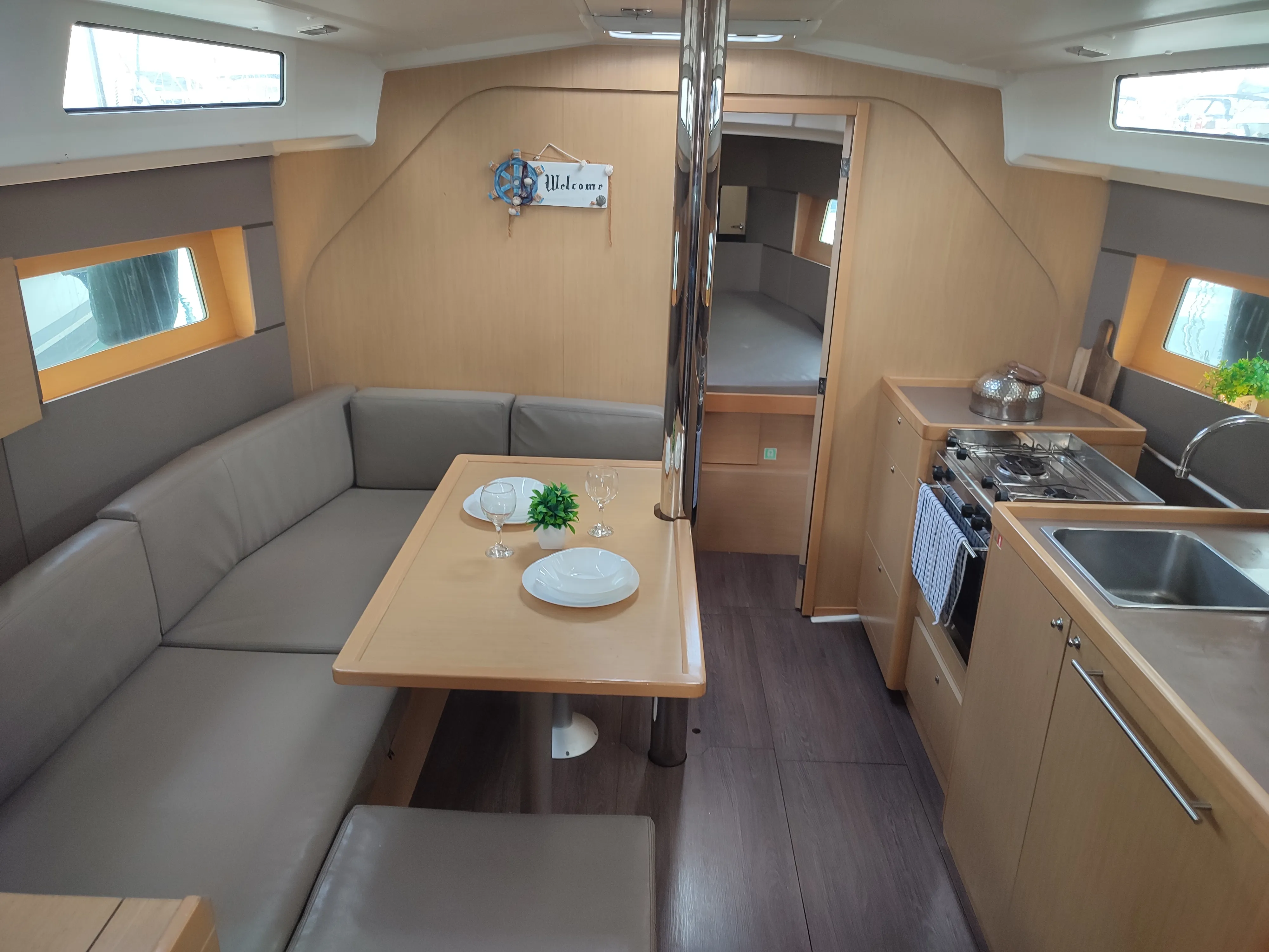 Oceanis 38 Zografia — foto dello yacht n. 10
